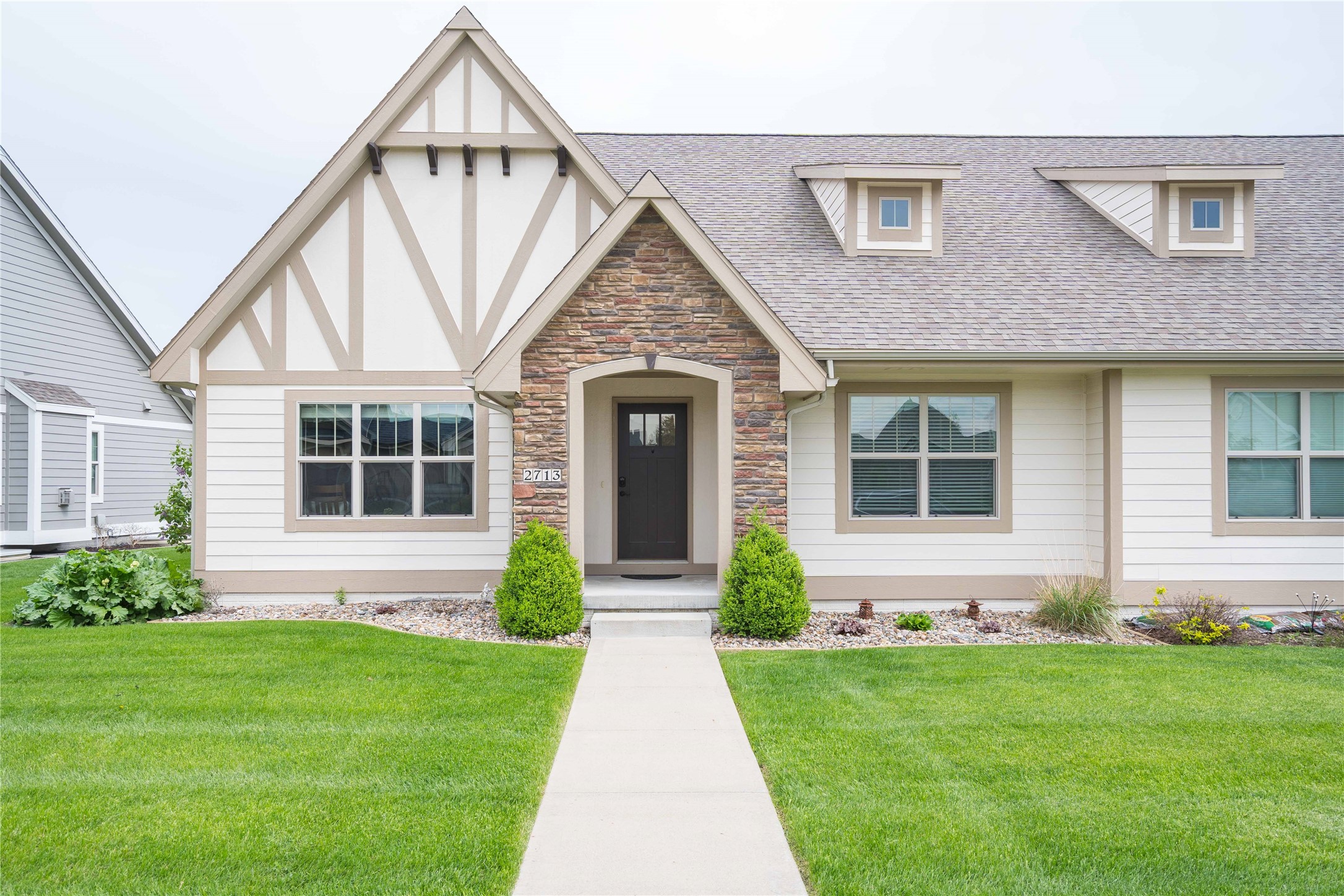 2713 SW Prairie Trail Parkway — photo