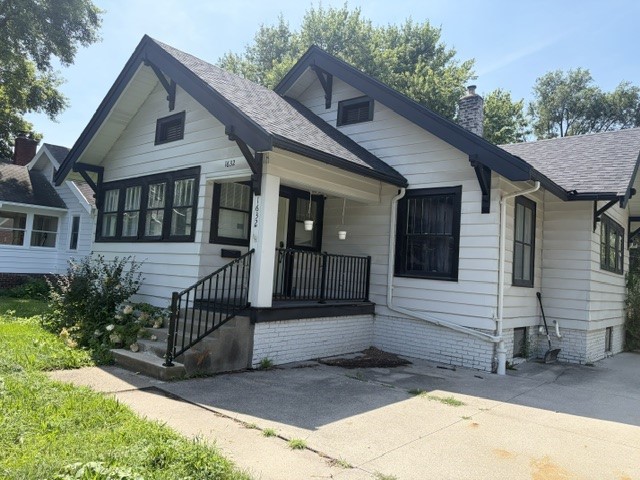 1632 E 14th Street — photo