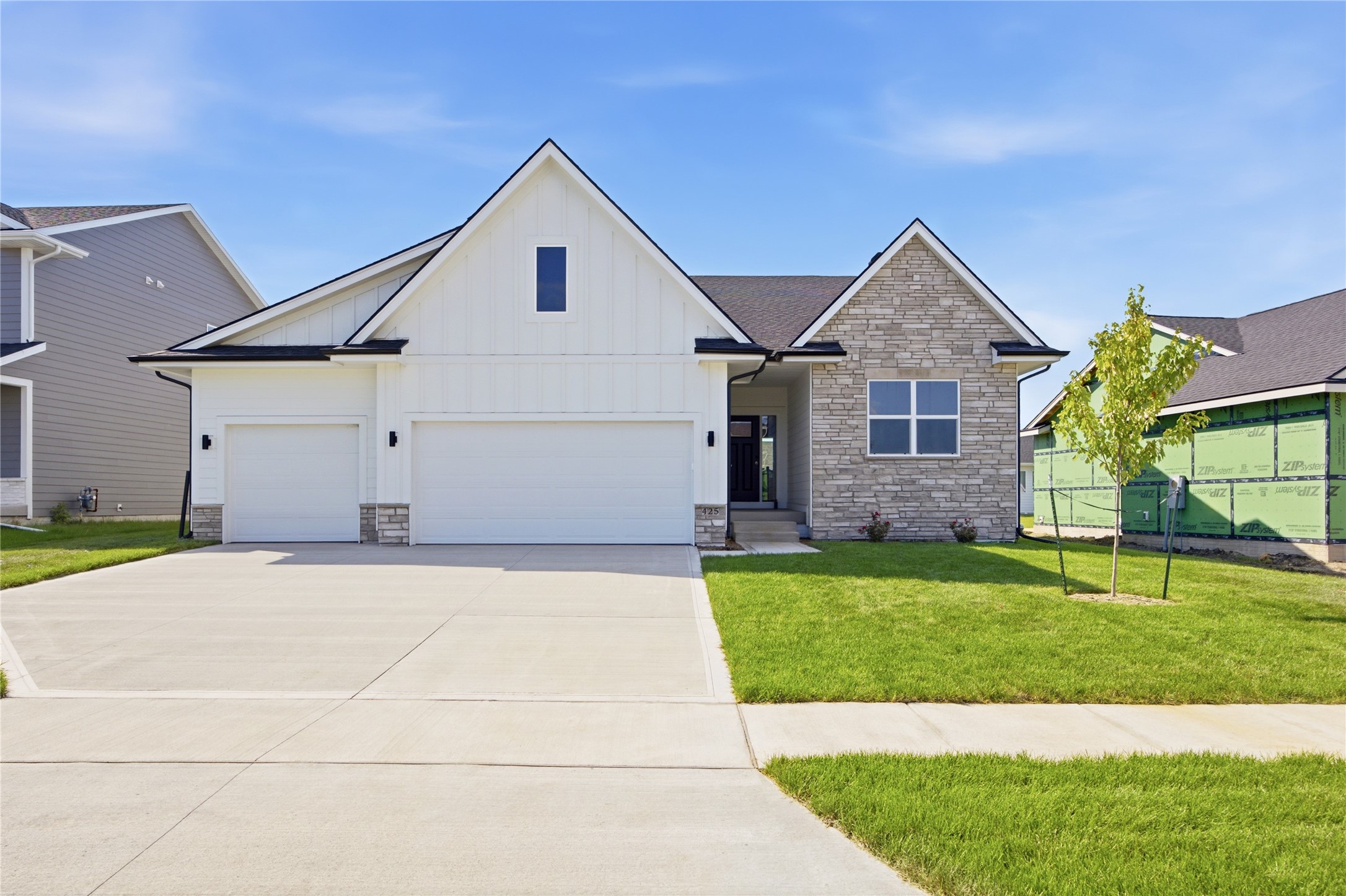 425 NW Ryder Drive — photo