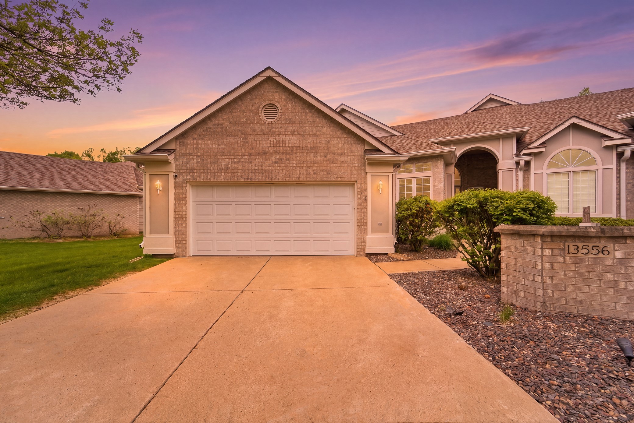 13556 Village Court — photo