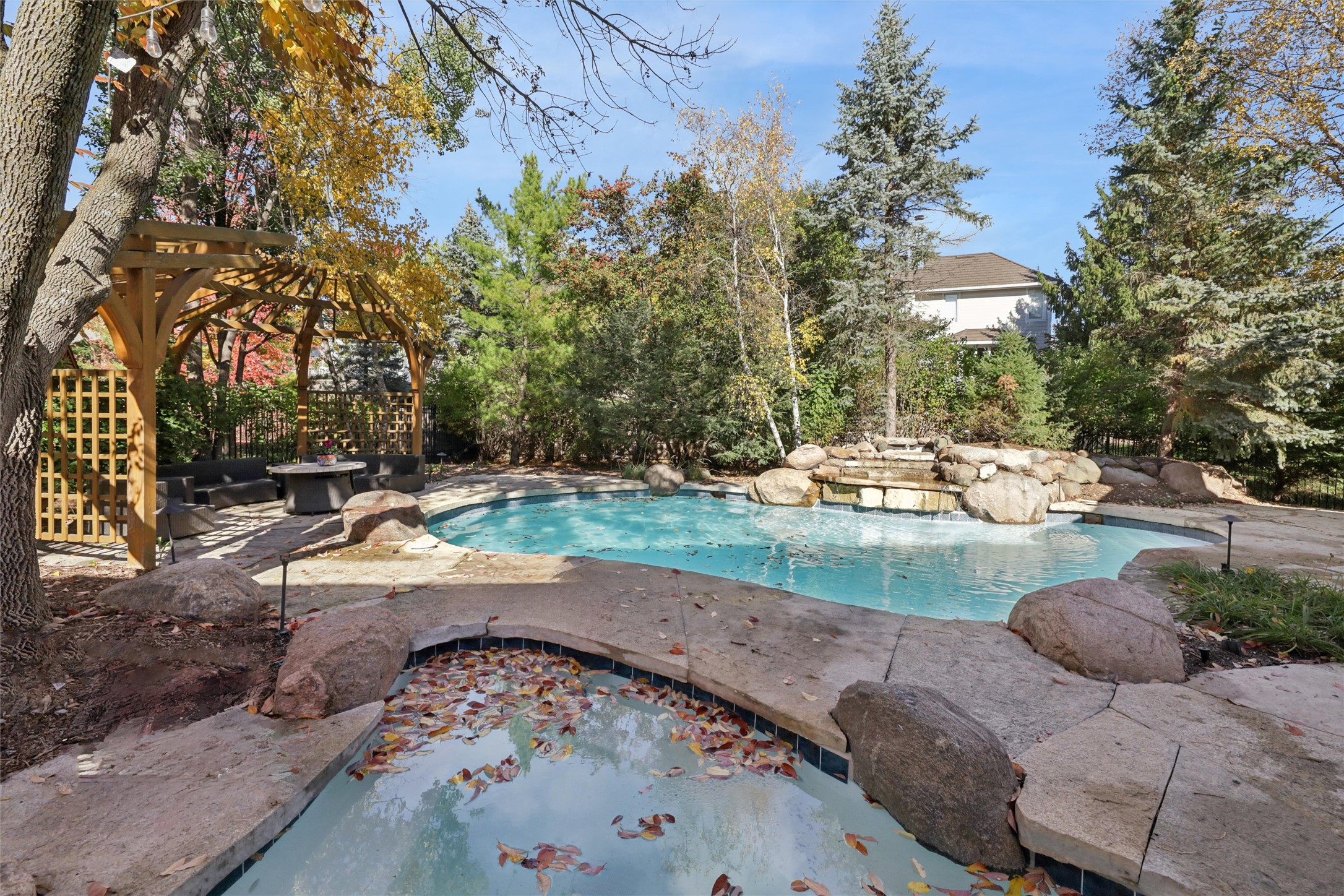 14031 Willow Drive — photo