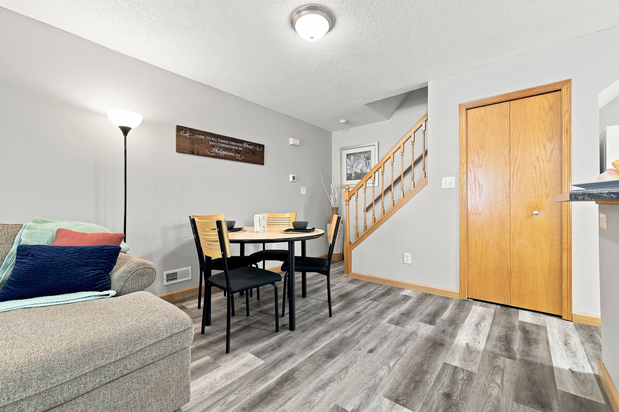 2223 Grand Avenue 7 — photo