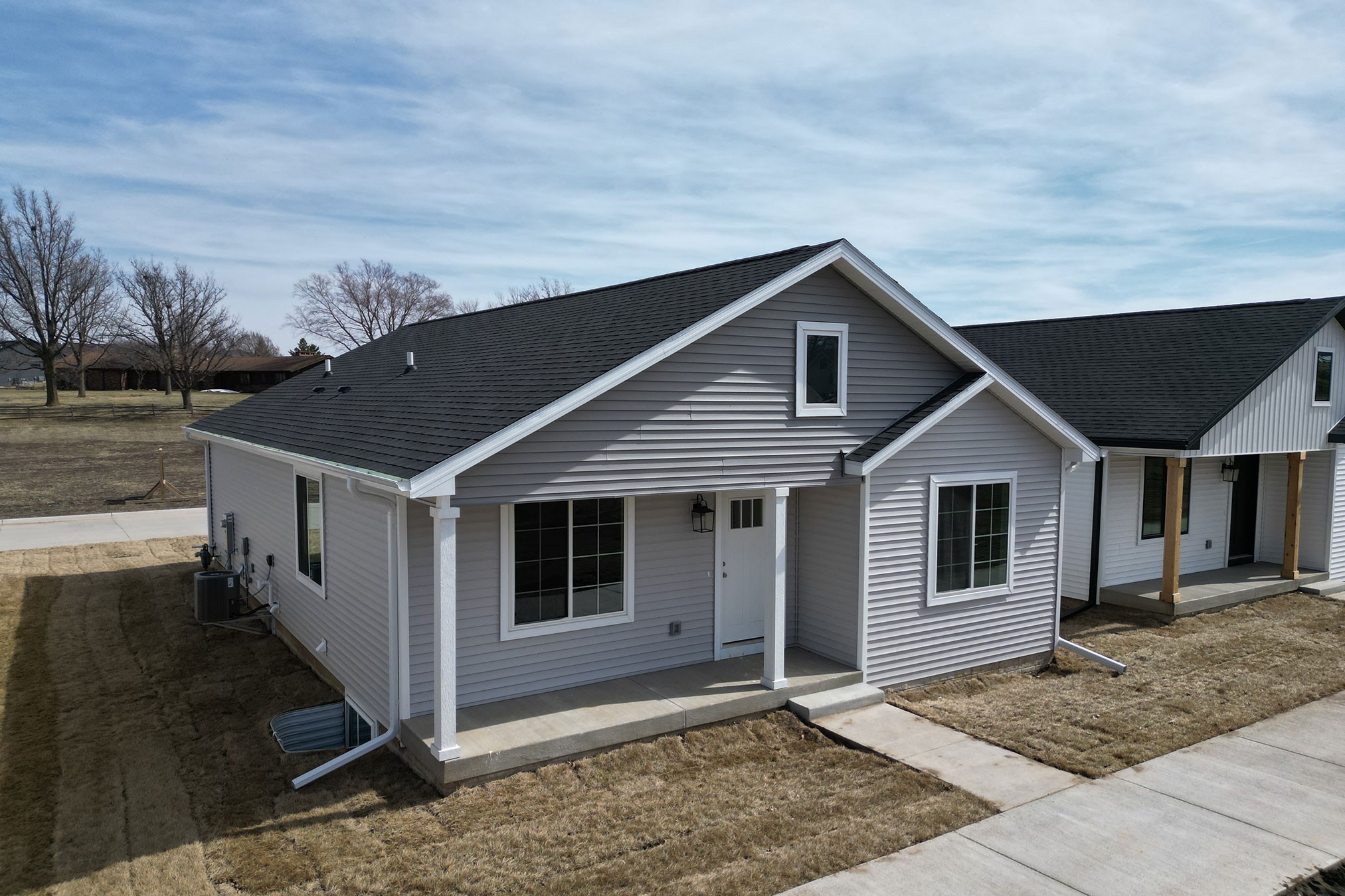 1003 Willow Drive — photo