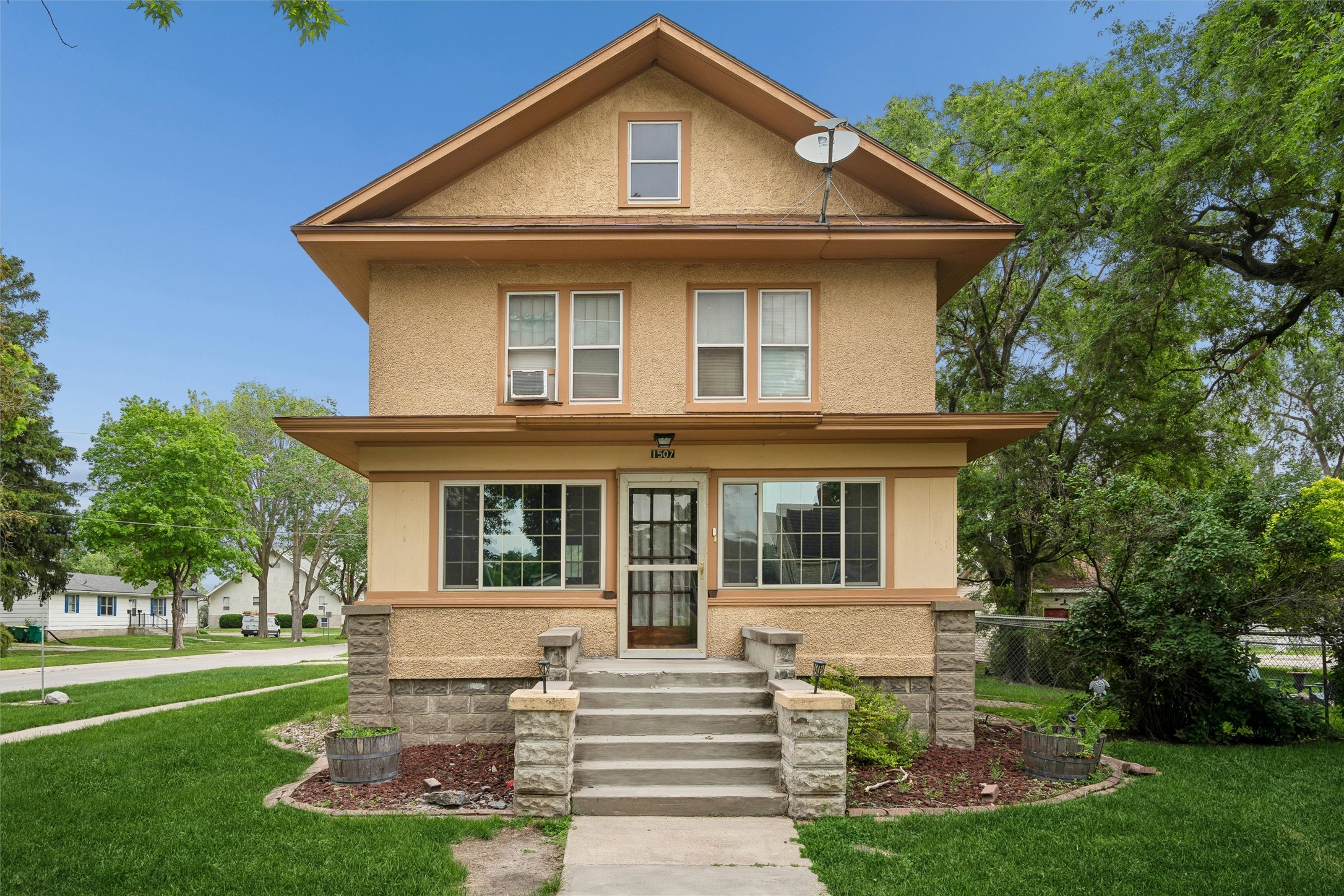 1507 Walnut Street — photo