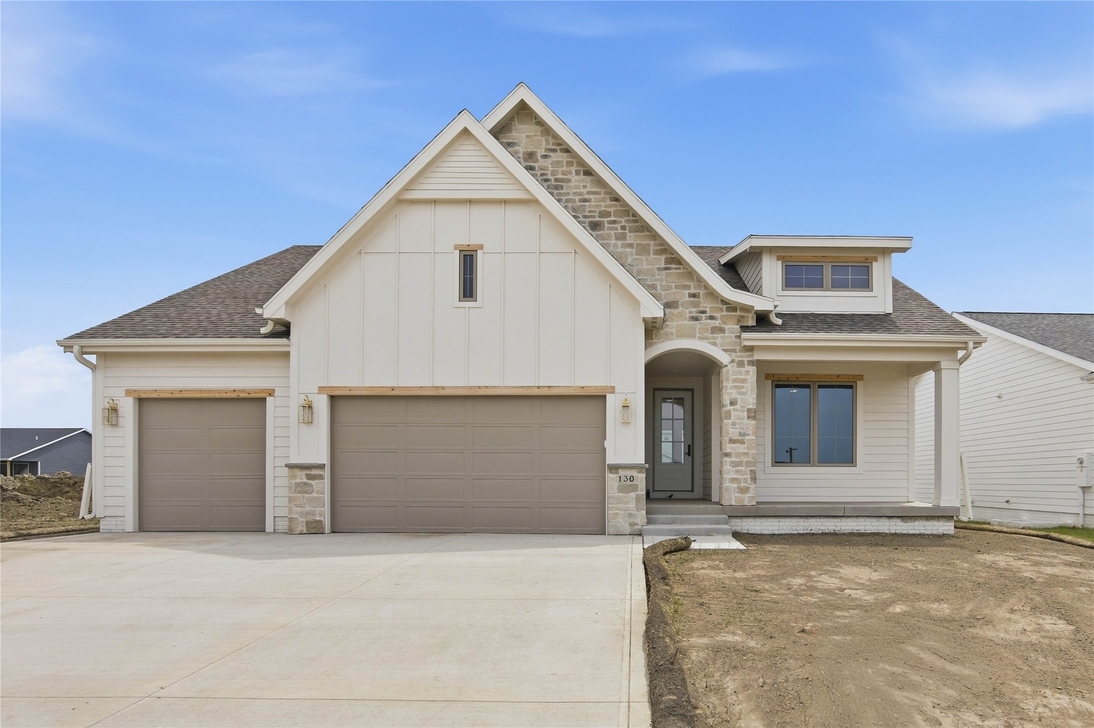 130 NW Crabtree Lane — photo