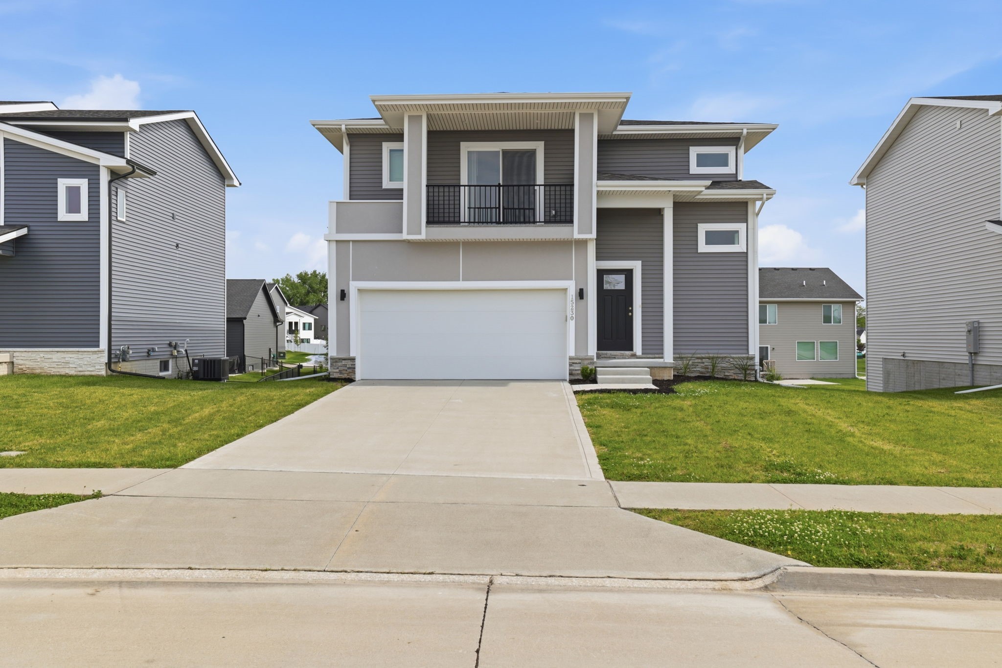 15230 Deerview Drive — photo