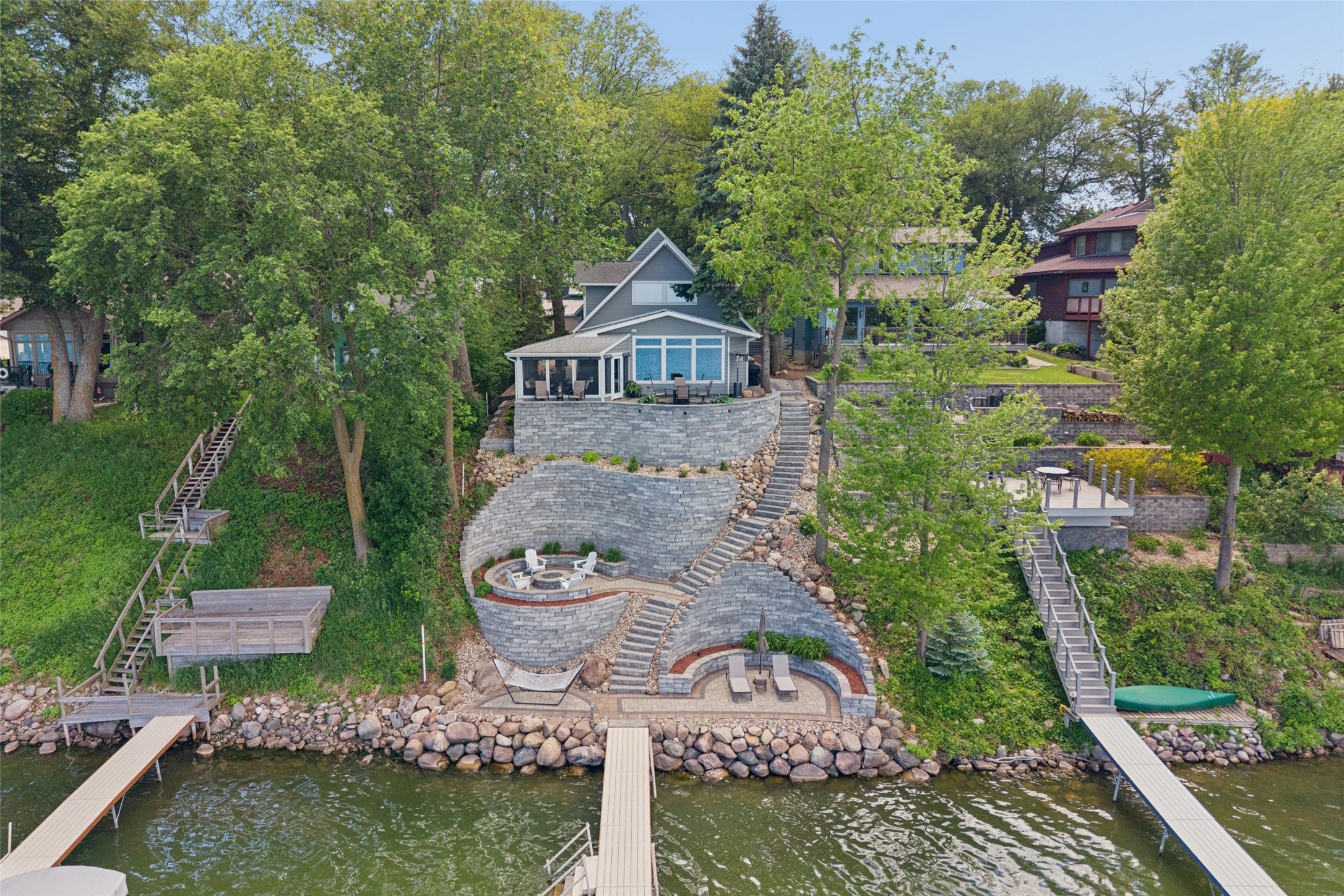 5364 Lakeview Drive — photo