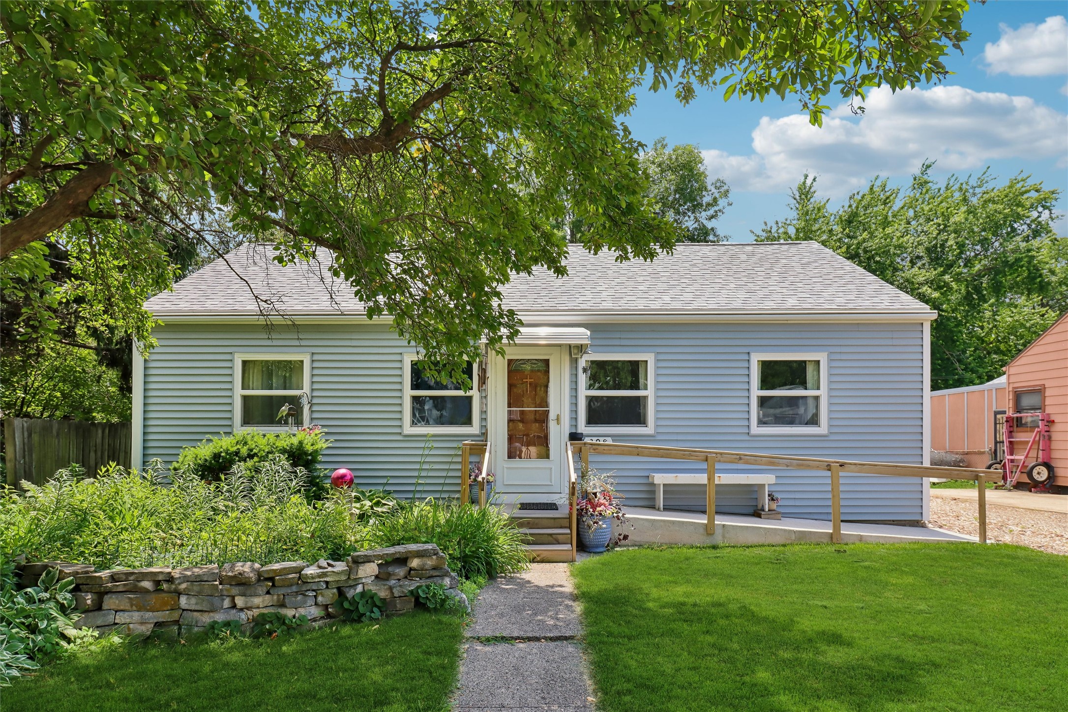 398 Pleasant View Drive — photo