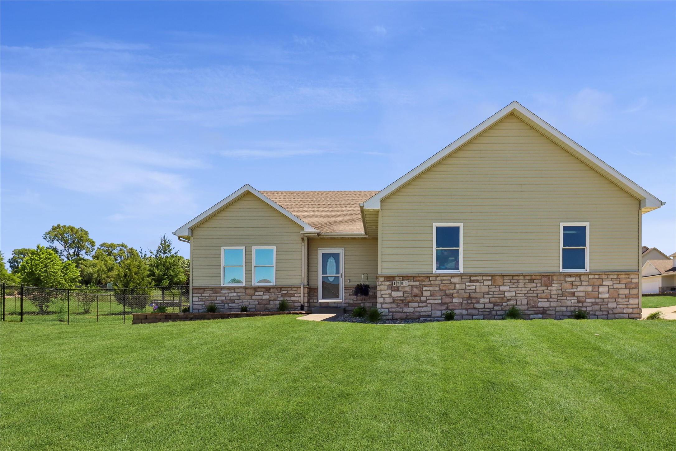 1701 Crabapple Lane — photo