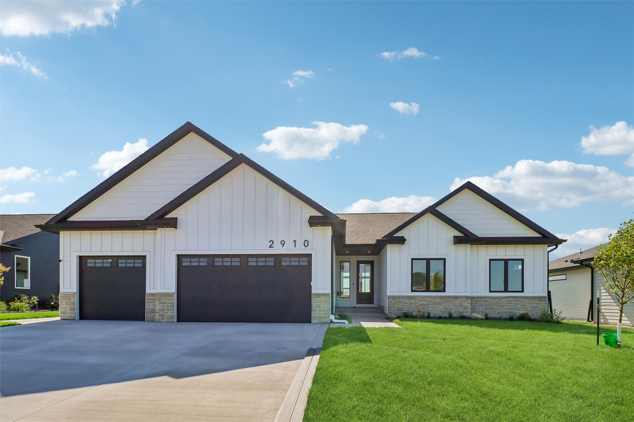 2910 NW Beechwood Drive — photo