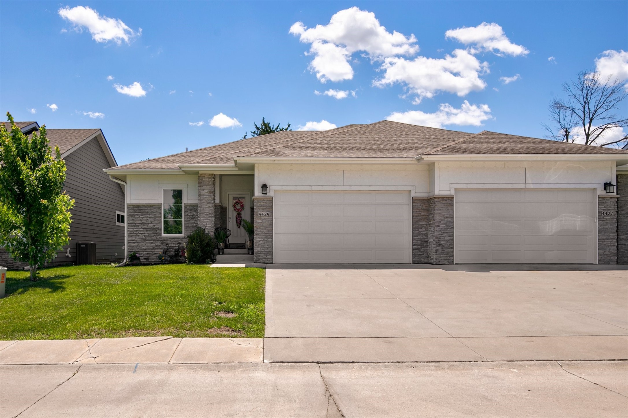 4429 Lower Beaver Road — photo