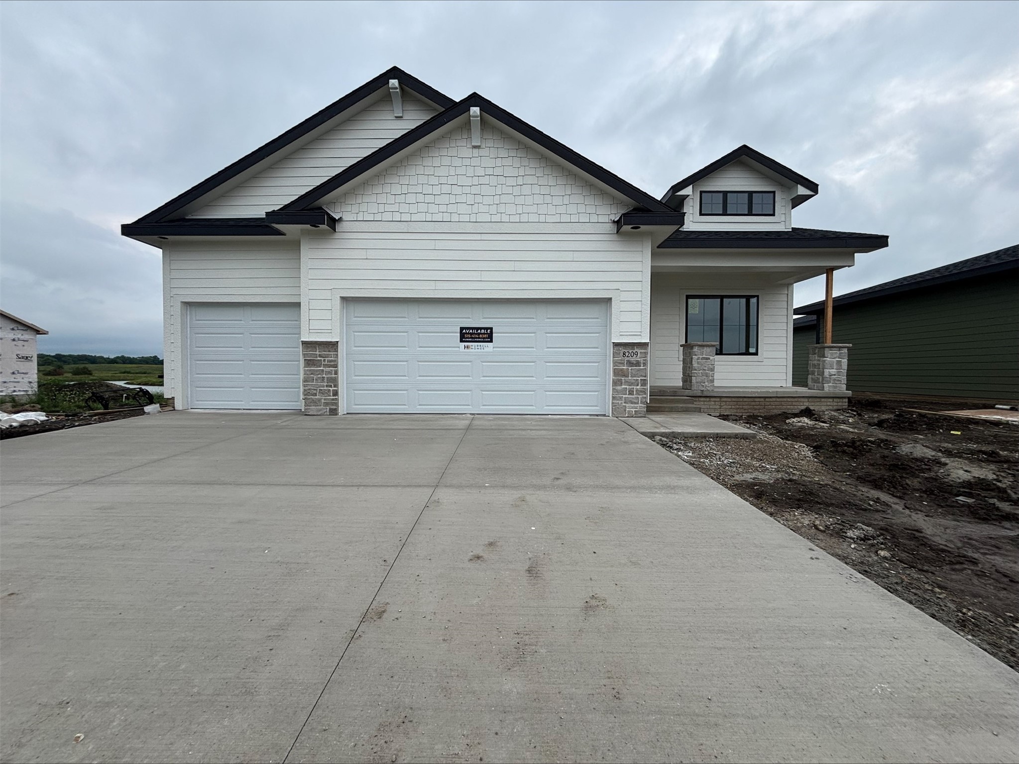 8209 Mahon Court — photo