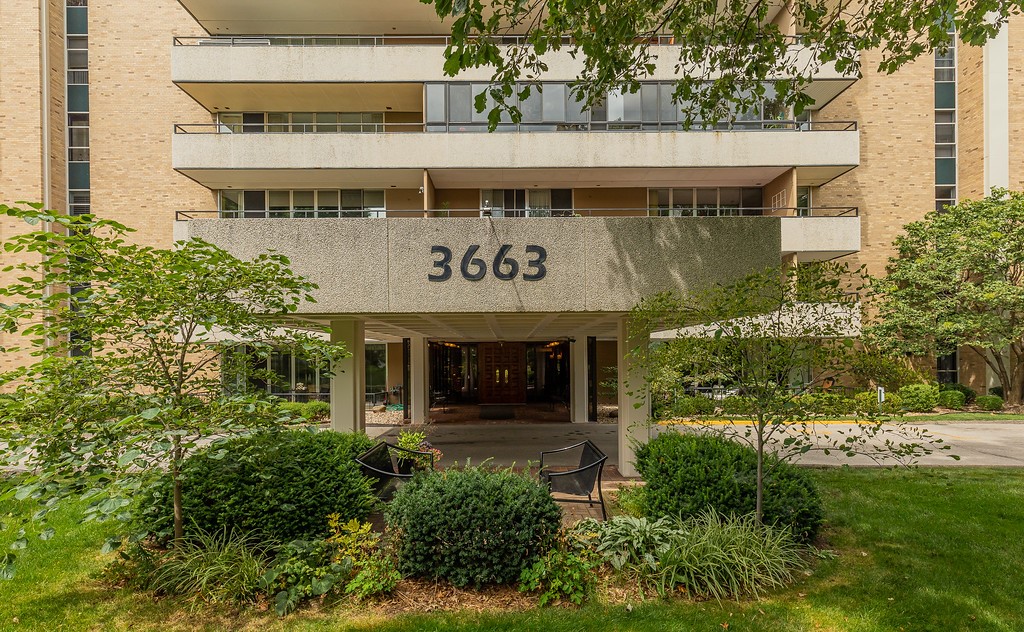 3663 Grand Avenue 402 — photo