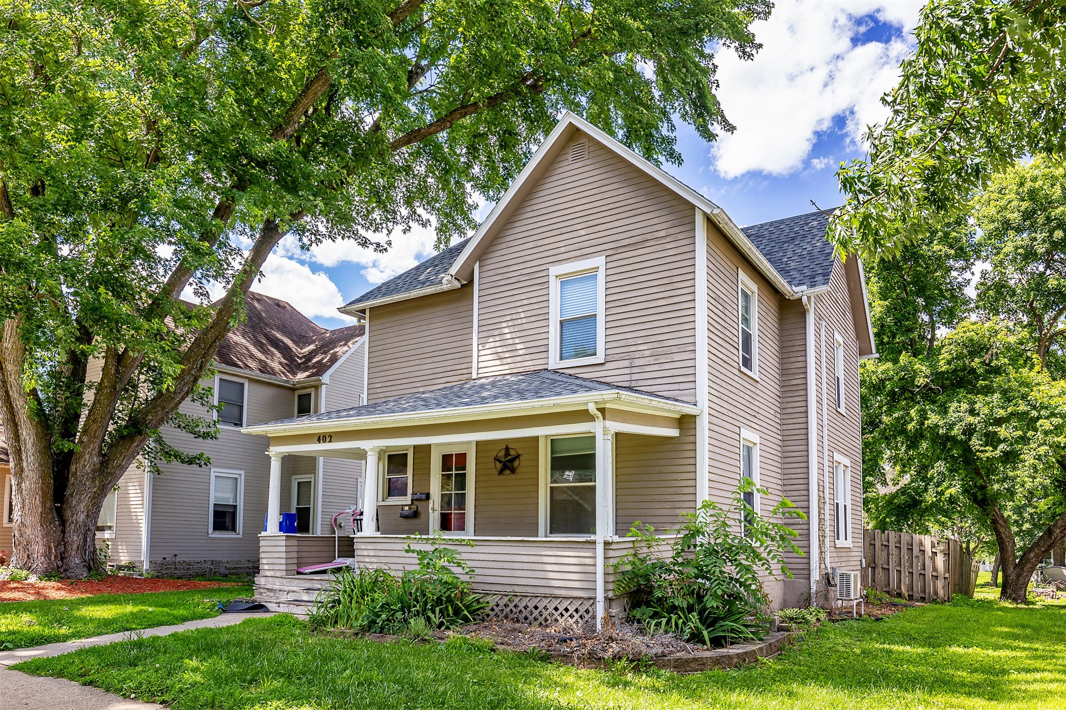 402 W Ashland Avenue — photo