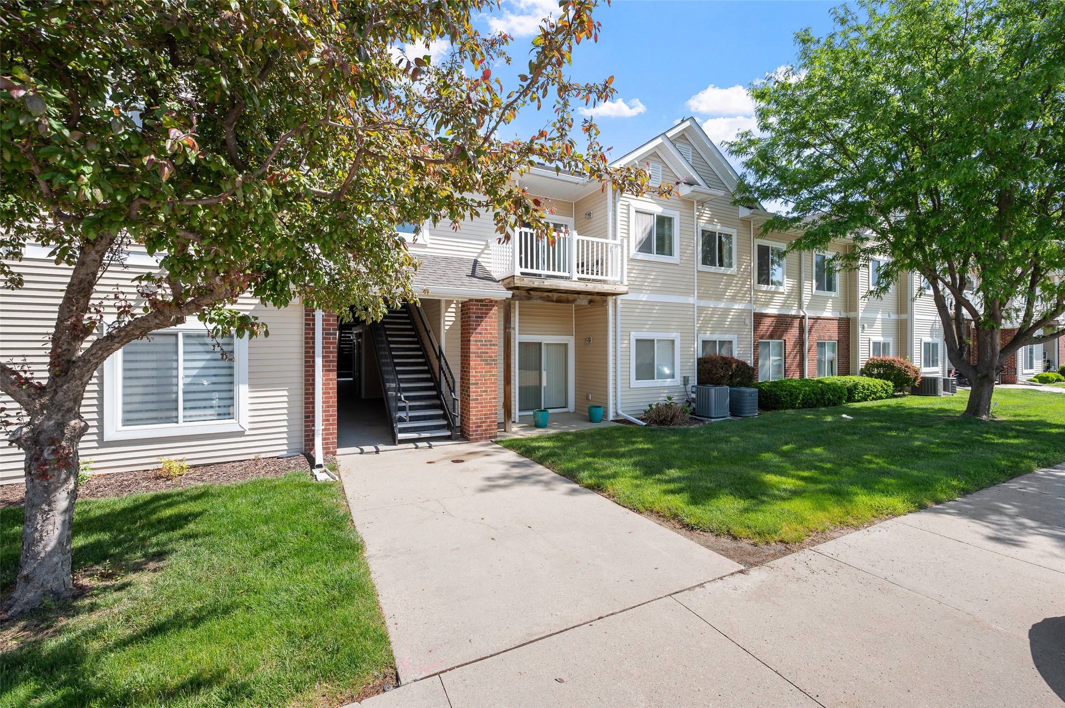 10325 Essex Drive 11 — photo
