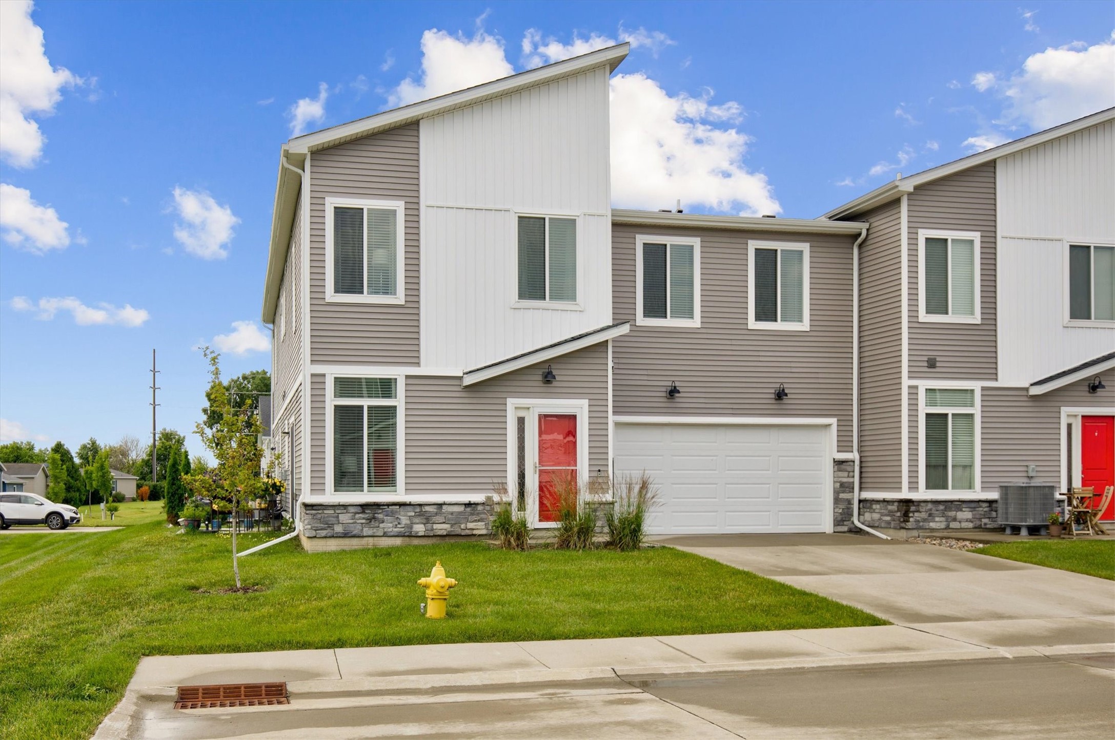 9536 Capstone Court — photo