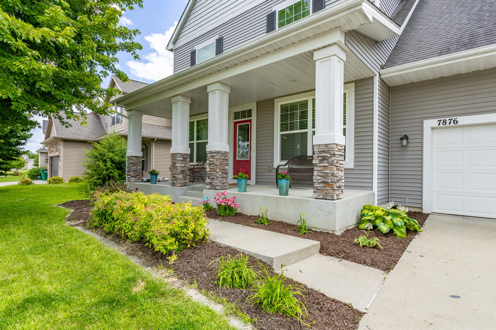 7876 Beechtree Lane — photo