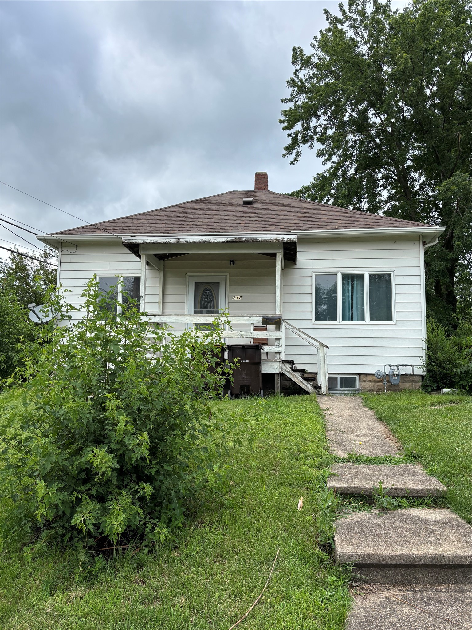 215 W Clay Street — photo