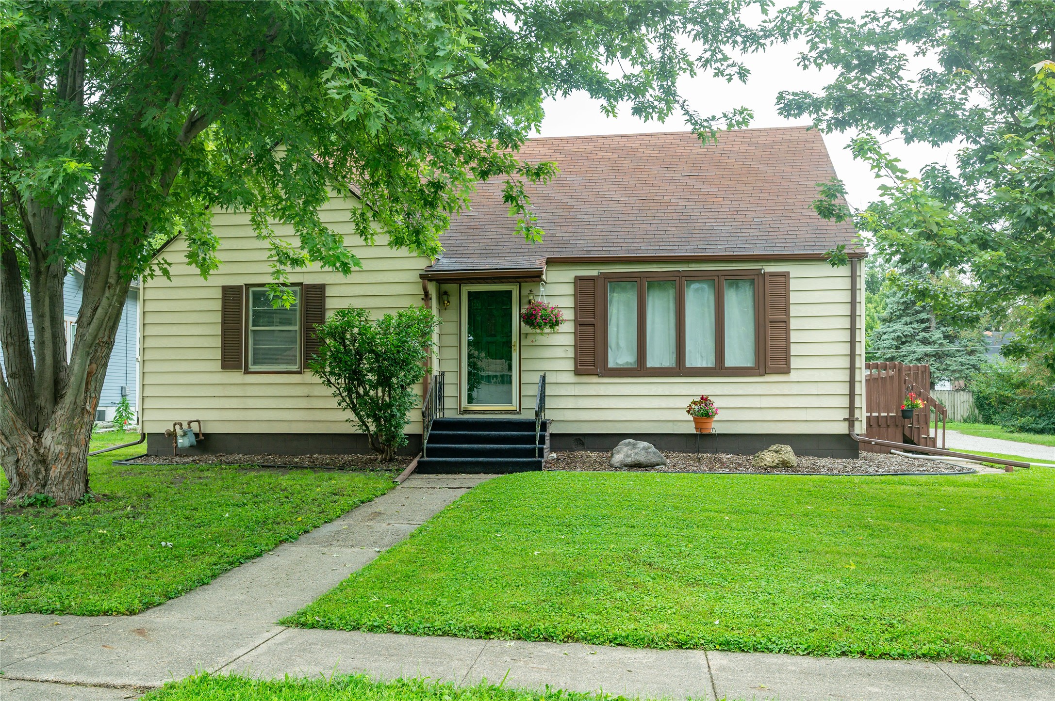 204 NE Jacob Street — photo