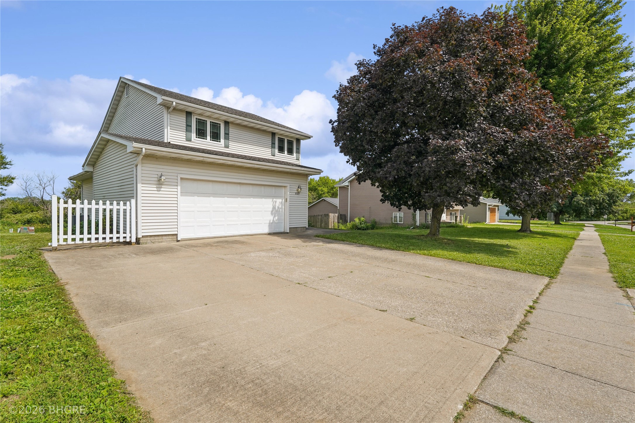 8527 Ridgeview Drive, Des Moines, IA 50320 — photo 2