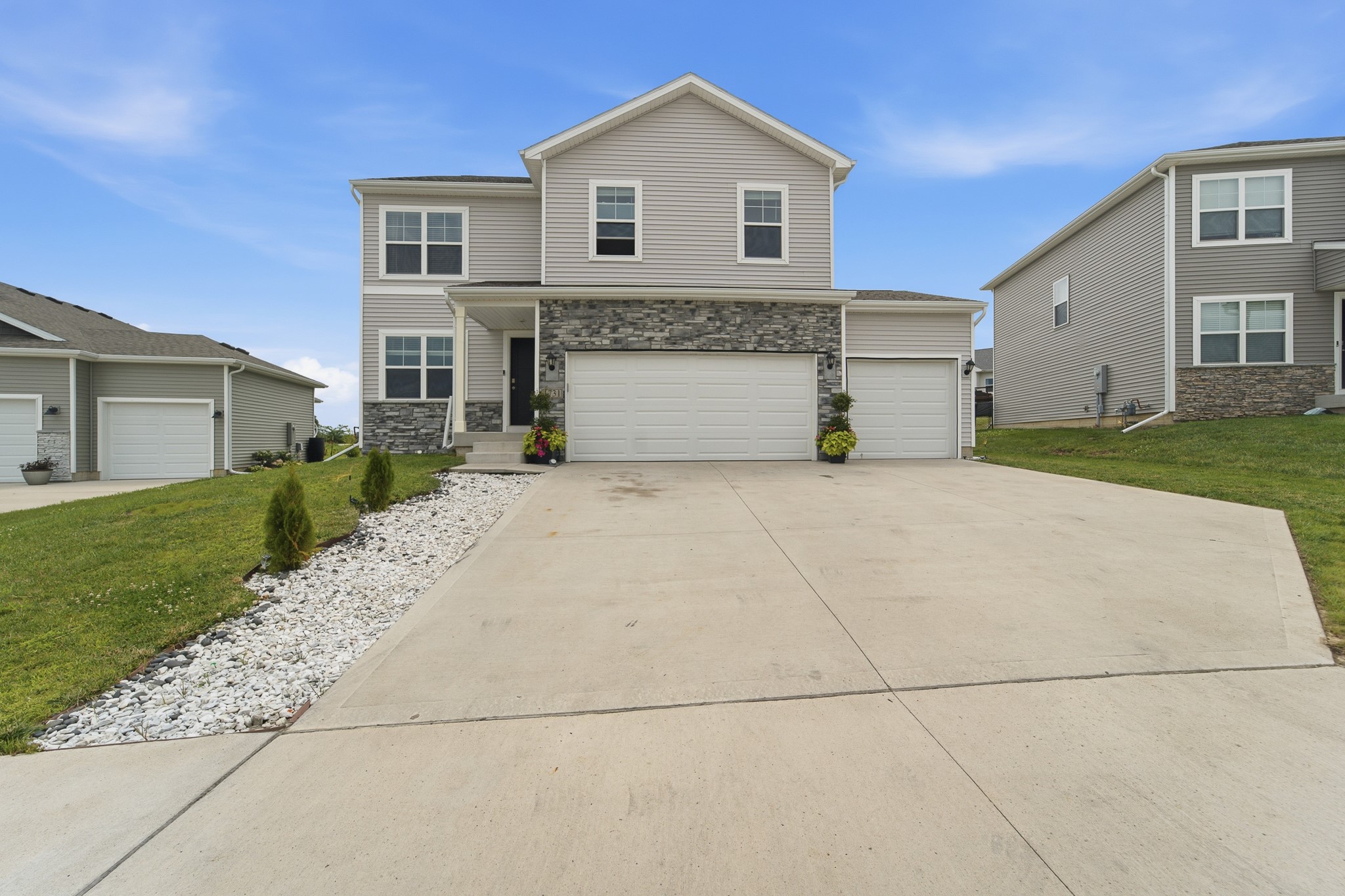 1731 Southbridge Drive — photo