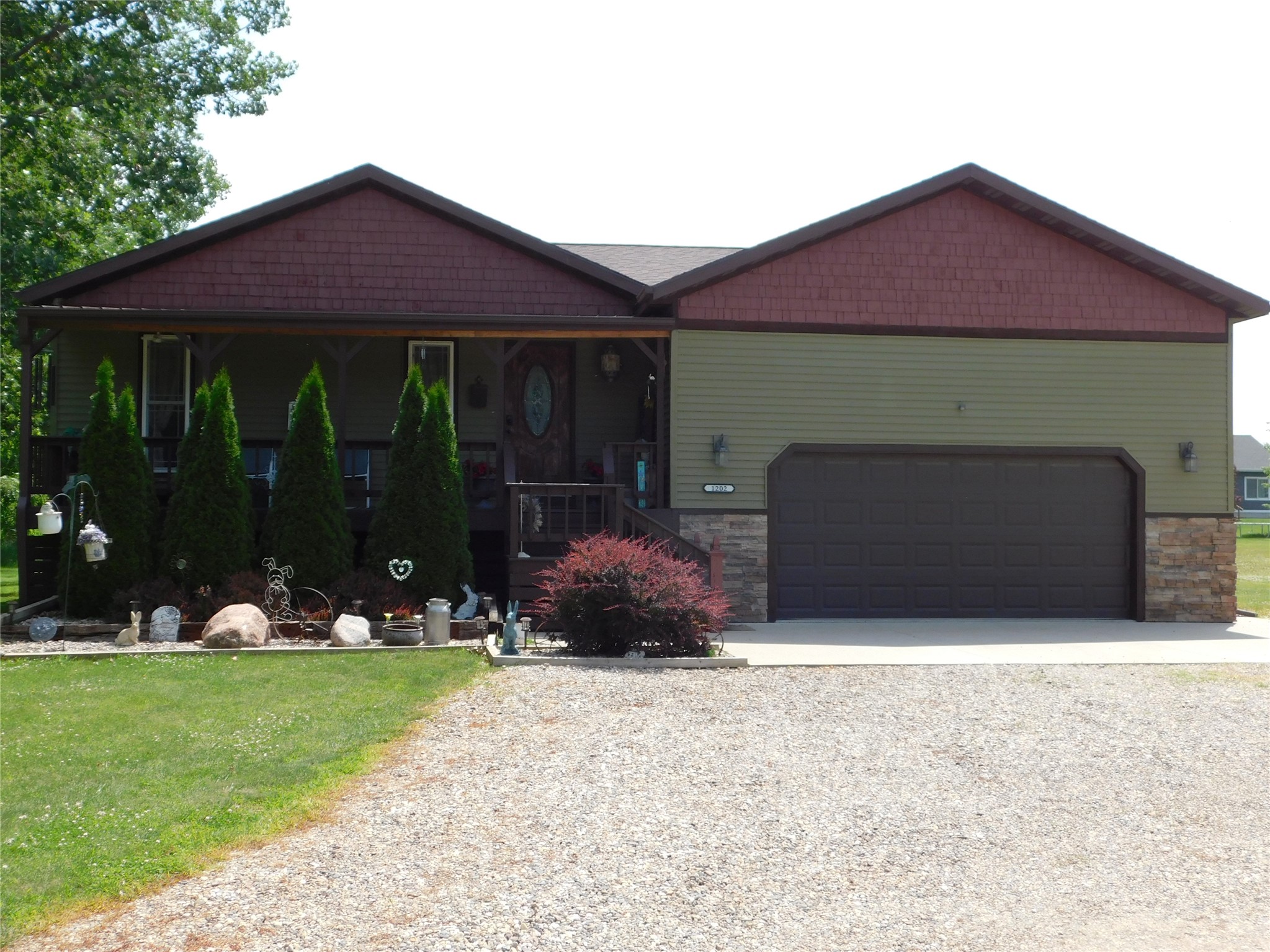 1202 Jasmine Street — photo