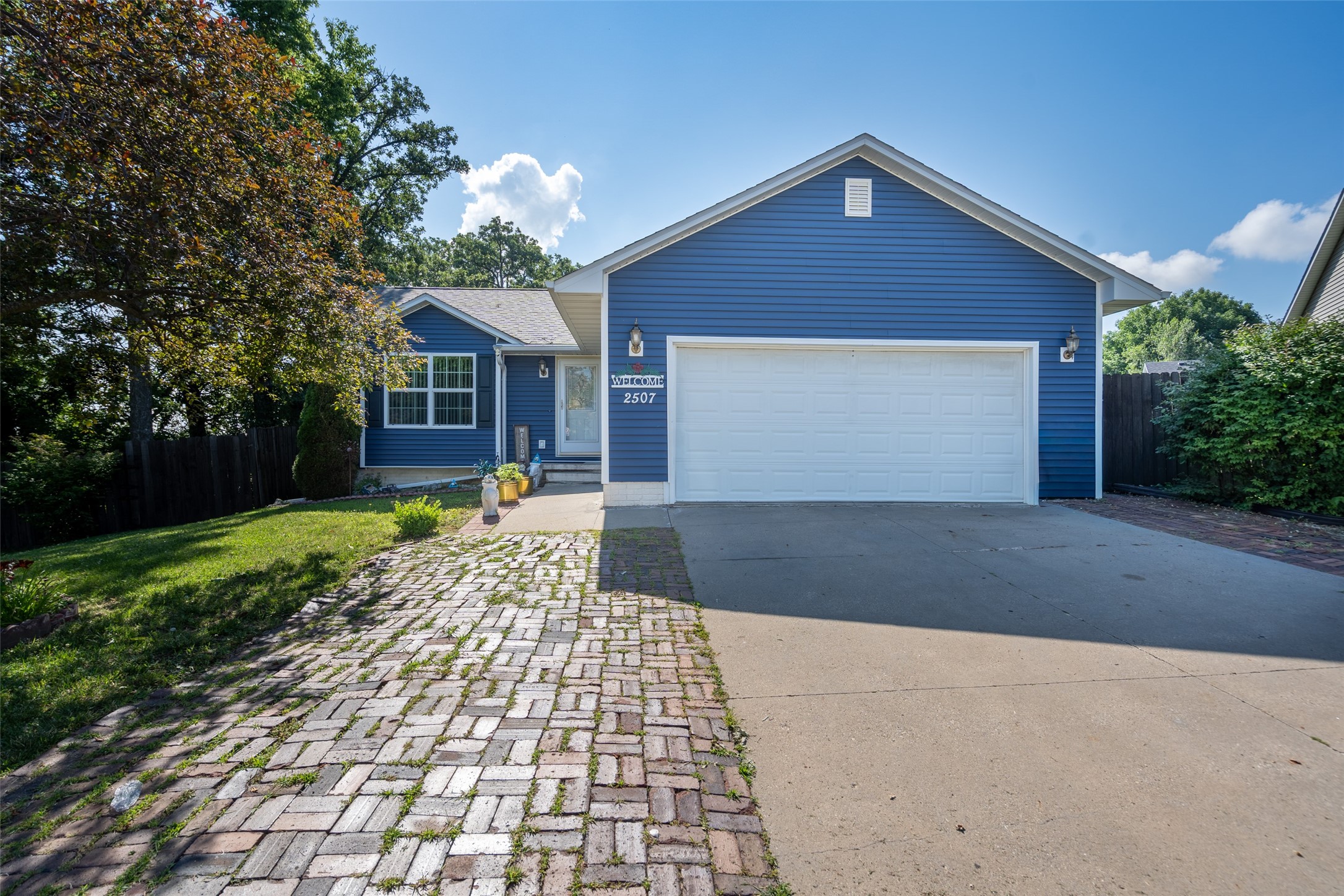 2507 Eagle Point Court — photo