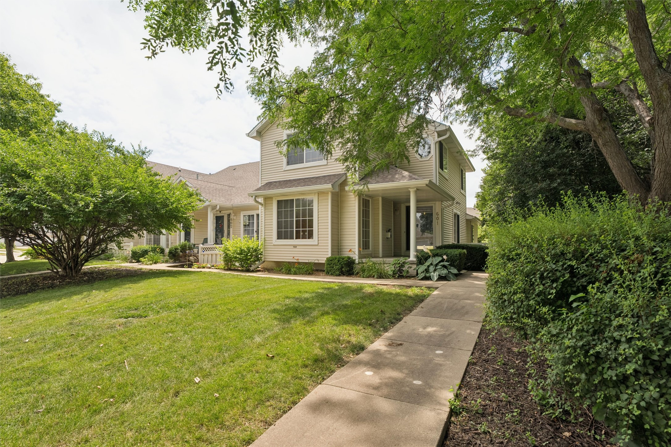 4425 Mills Civic Parkway 601 — photo