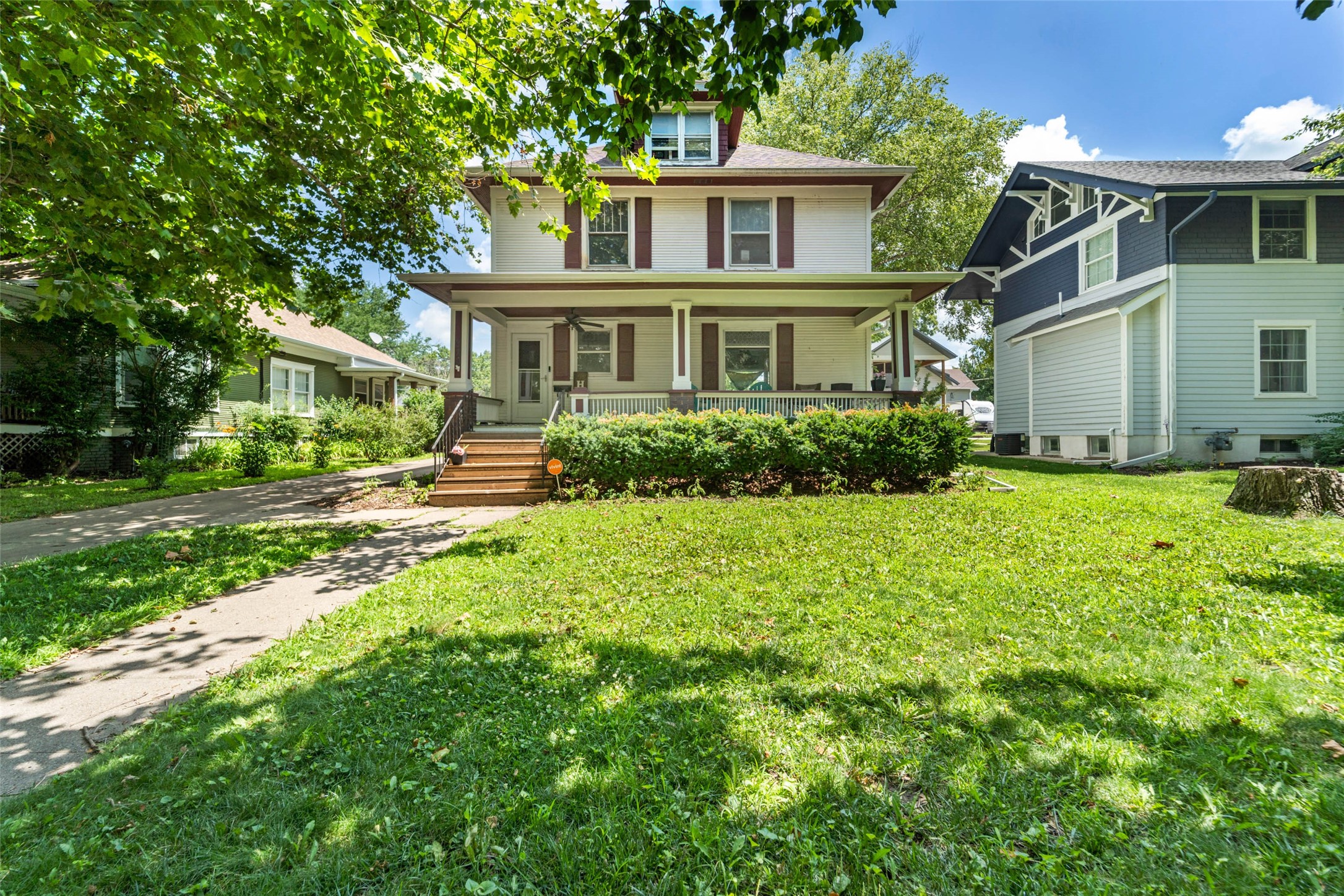 320 S Story Street — photo