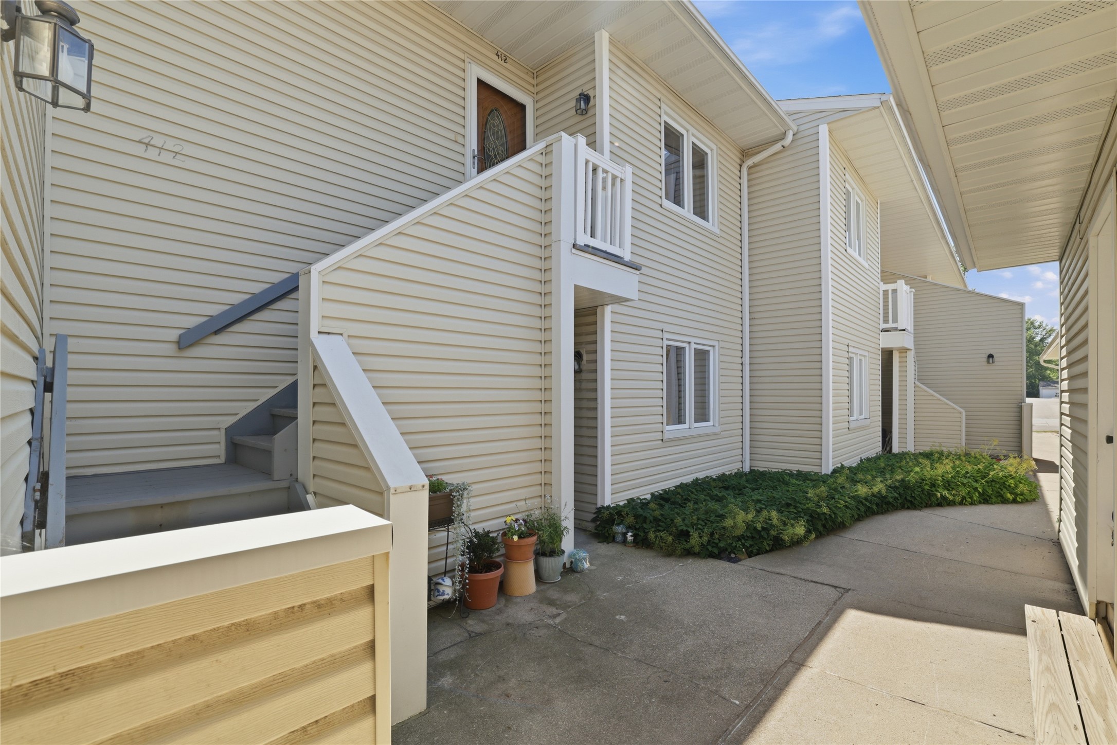 412 Faulkner Court — photo