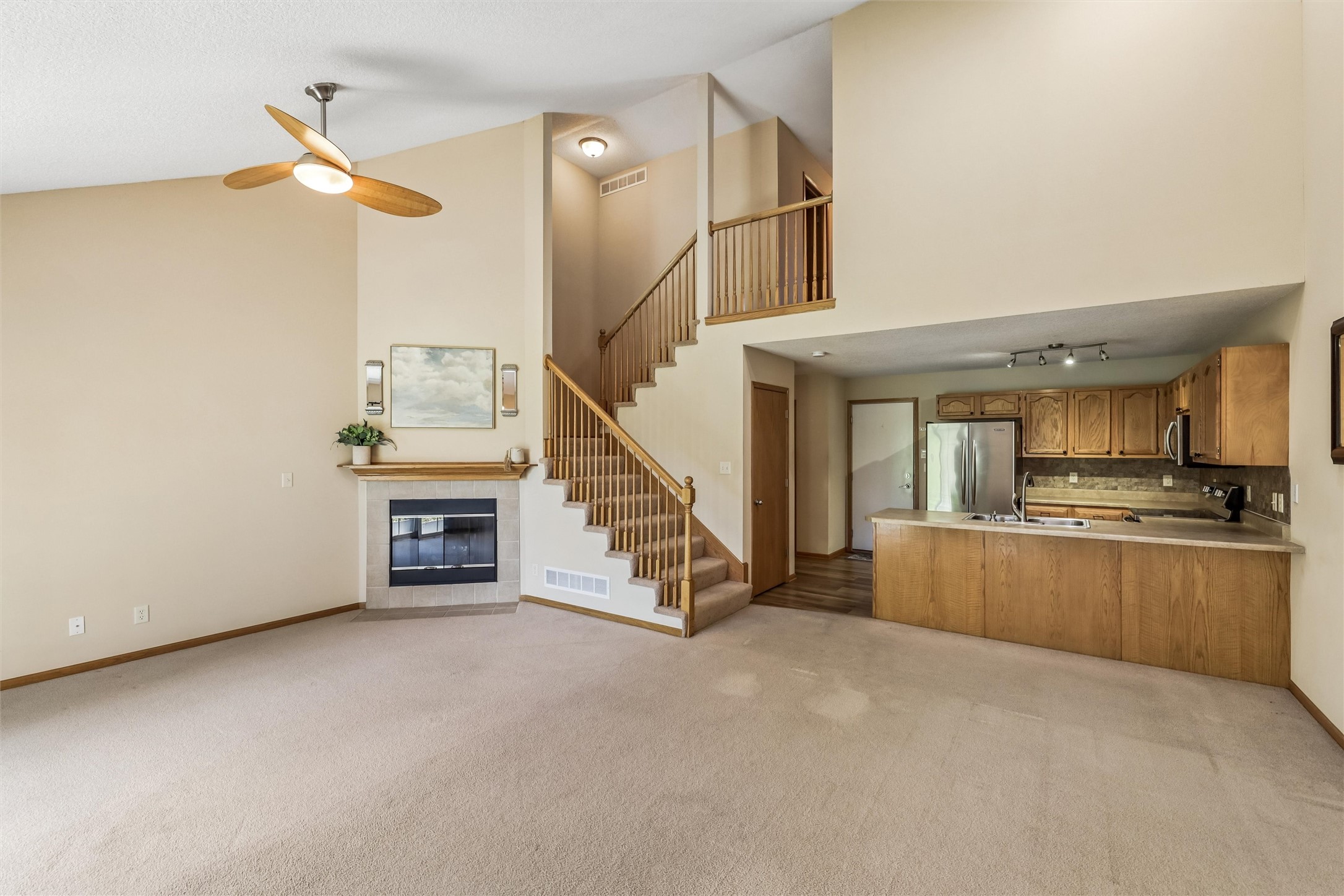 686 SE Williams Court — photo