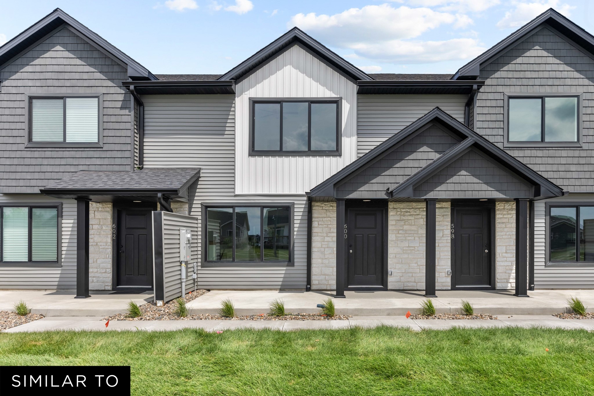 614 NE Hart Lane — photo