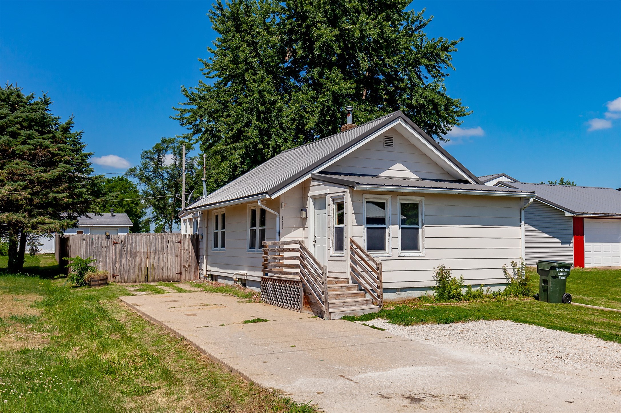 311 NW 1st Street — photo