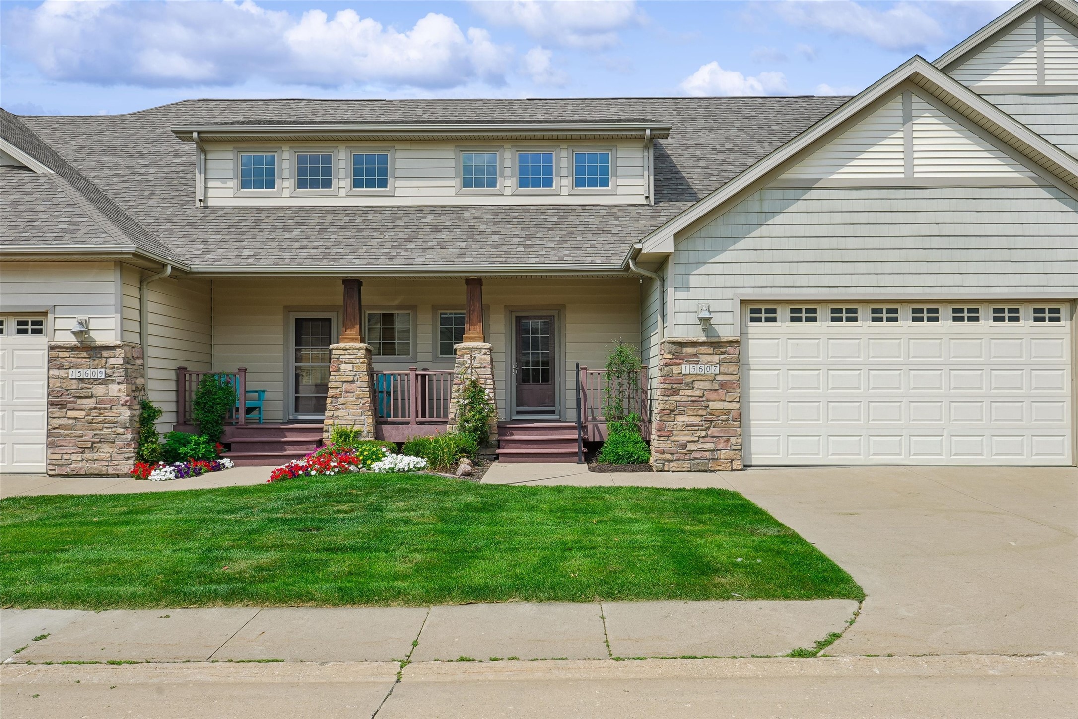 15607 Monroe Court — photo