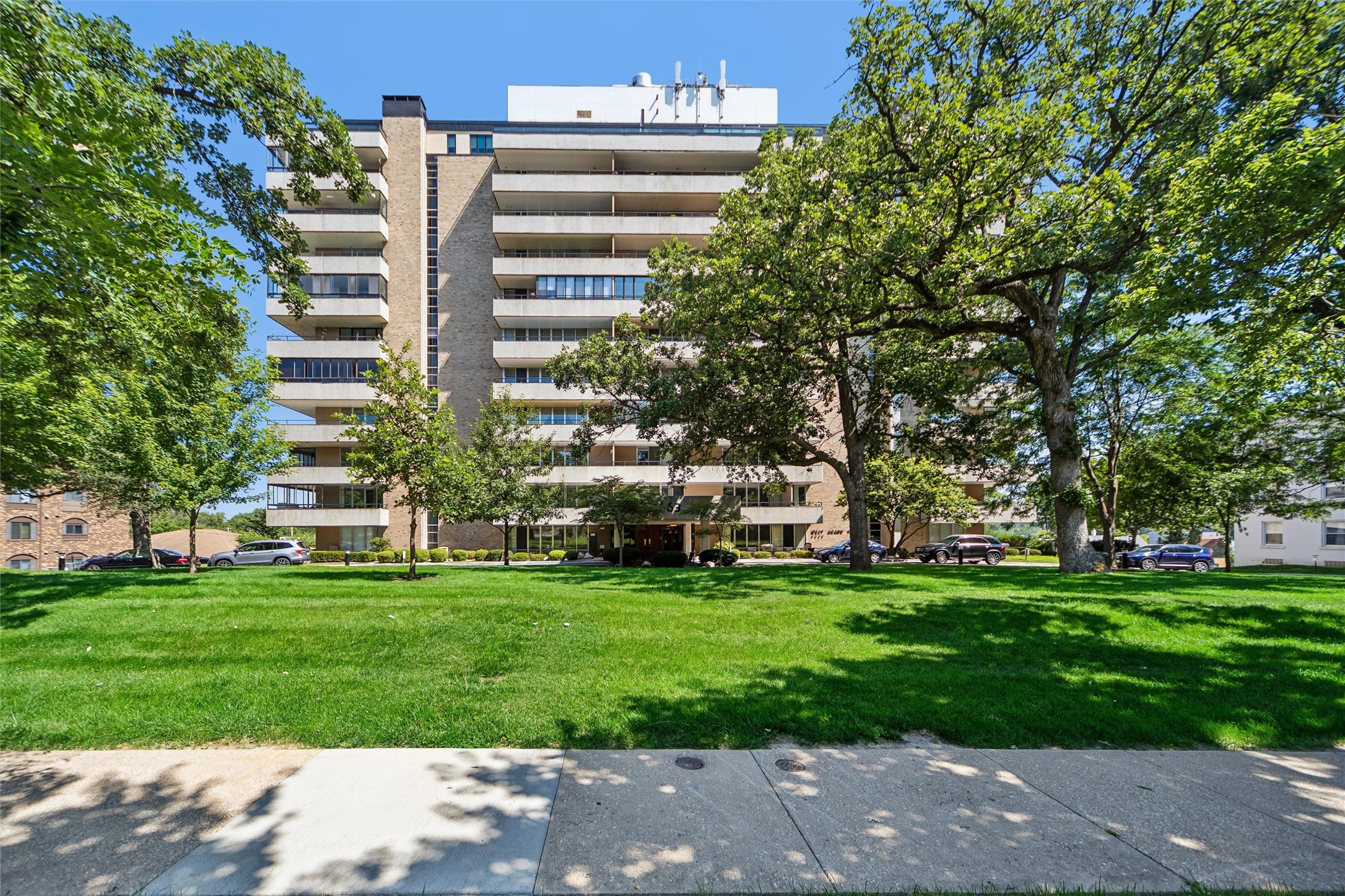 3663 Grand Avenue 906 & 907 — photo