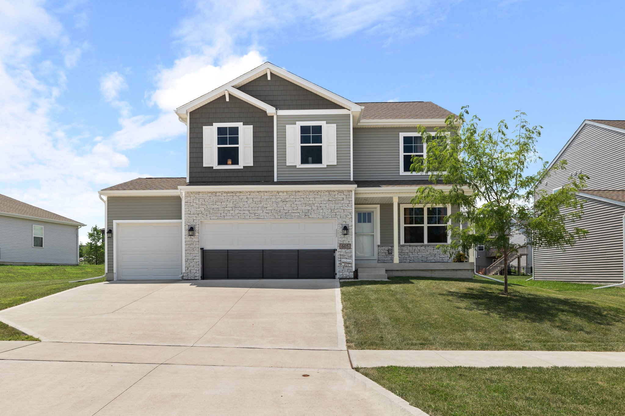 605 Ellis Circle — photo
