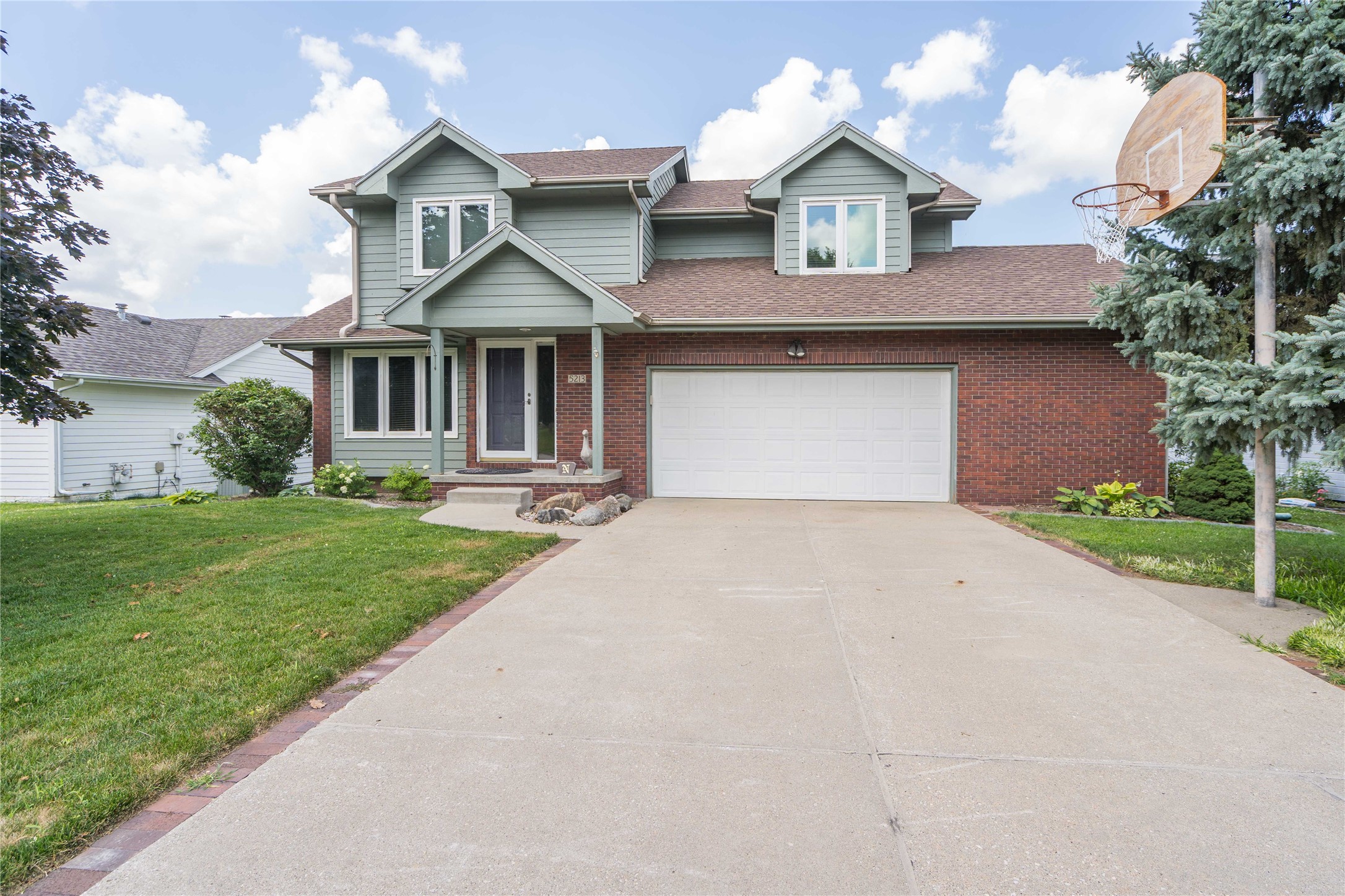 5213 Wakonda Drive — photo