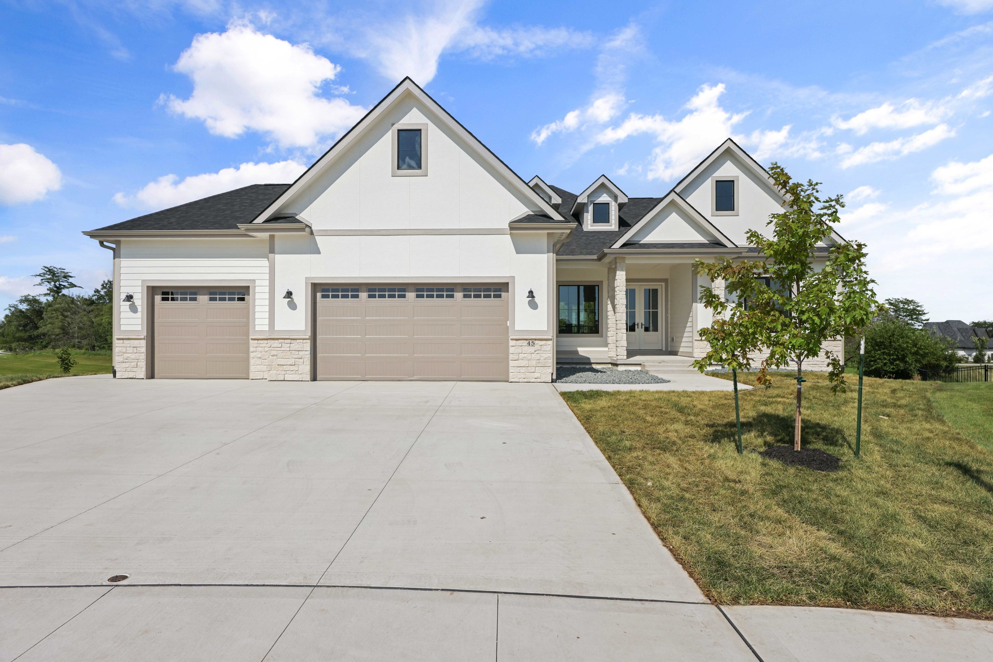 45 NW Crabtree Lane — photo