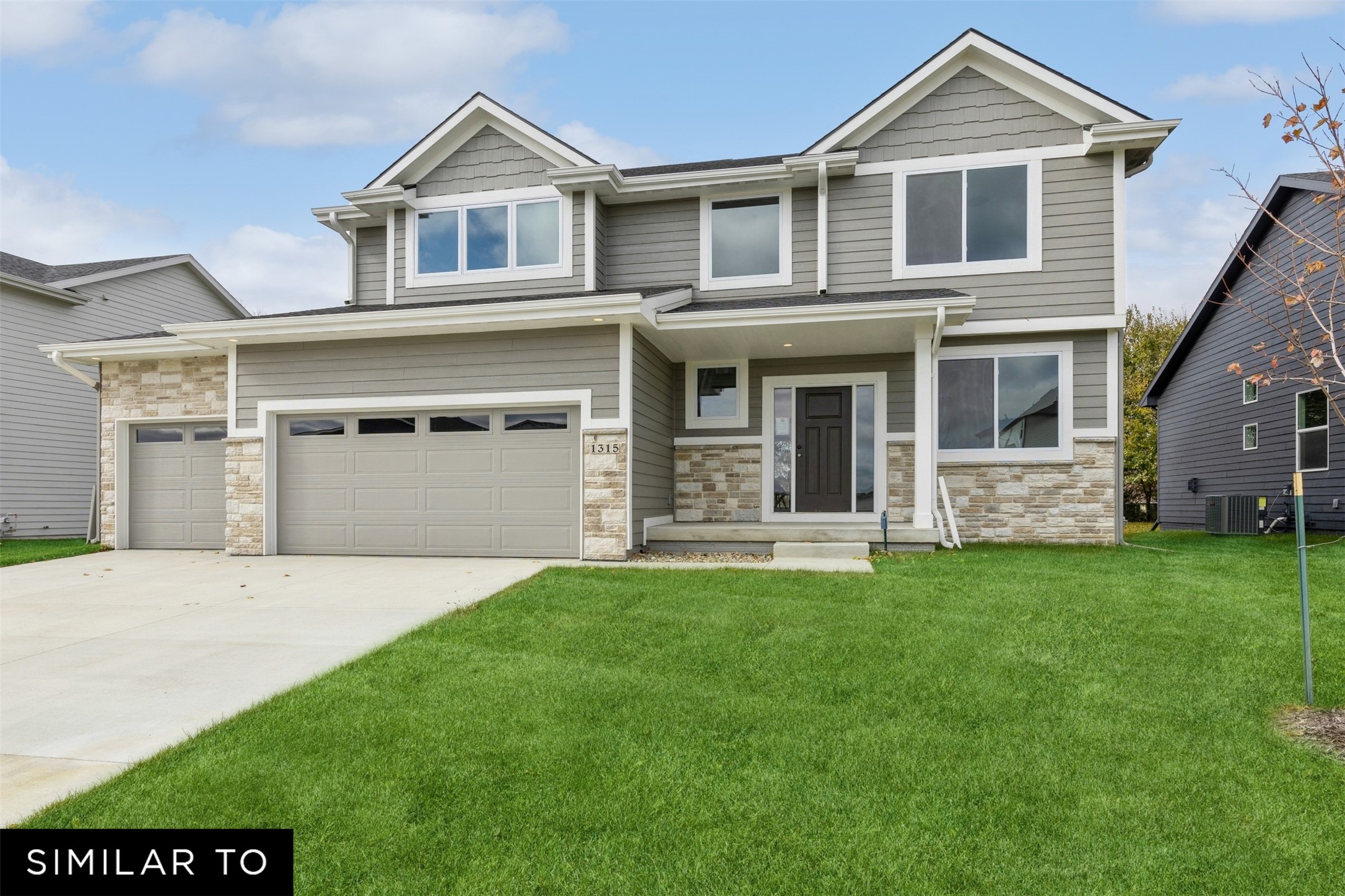722 NE Crossing Oaks Drive — photo