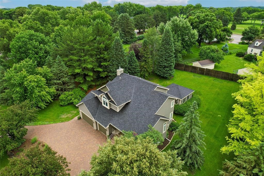 870 SE Walnut Ridge Drive — photo