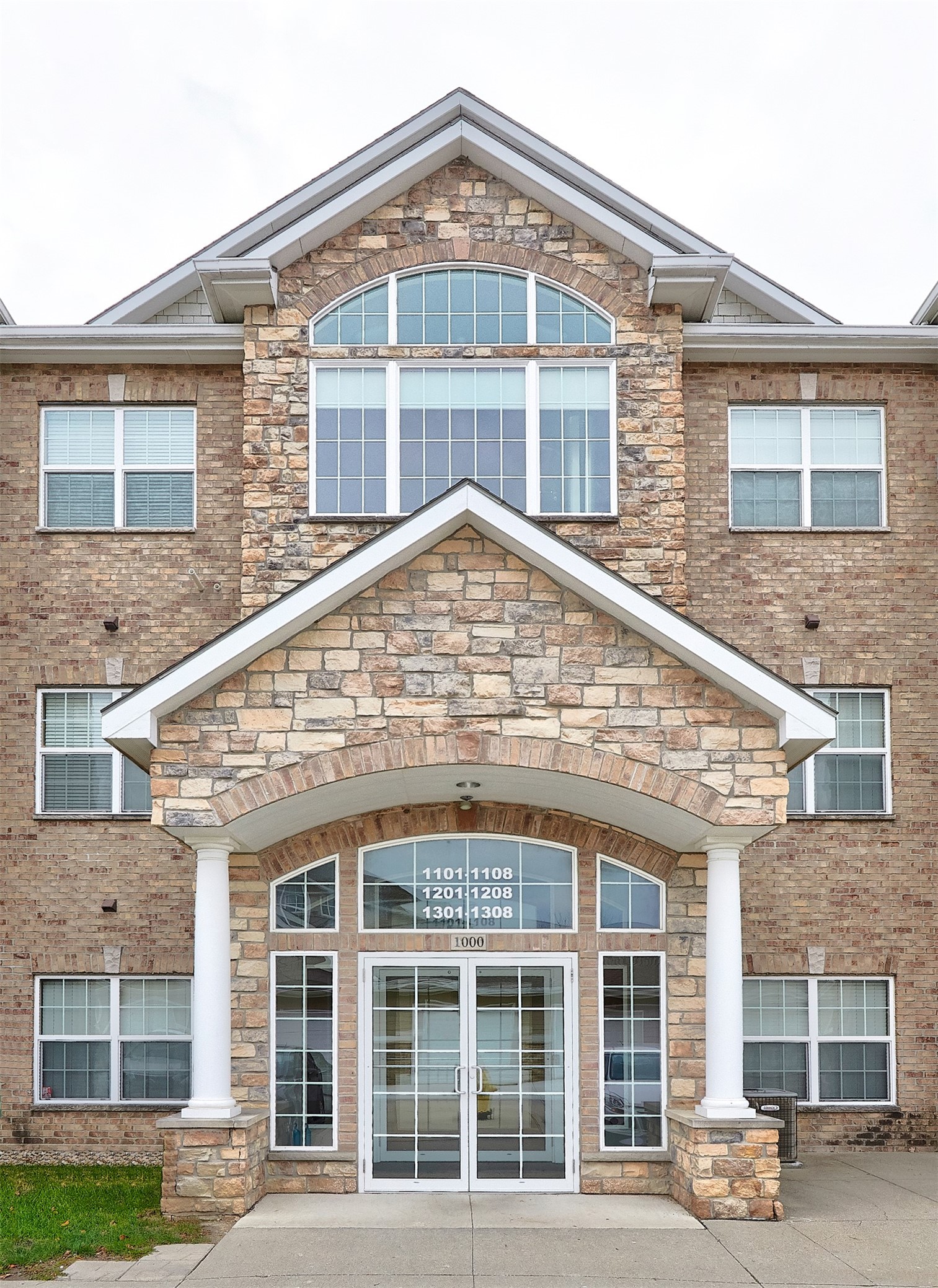 8350 Ep True Parkway 1206 — photo