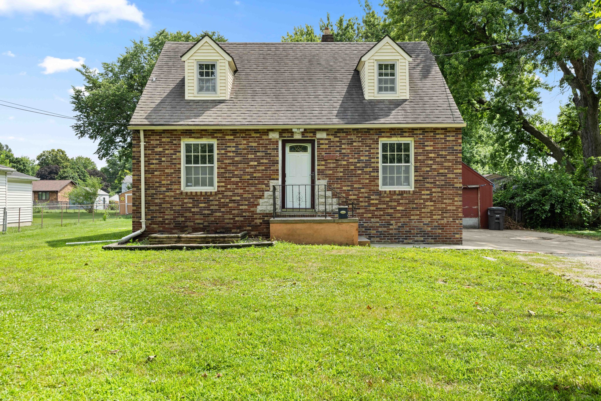 1608 Southlawn Drive — photo