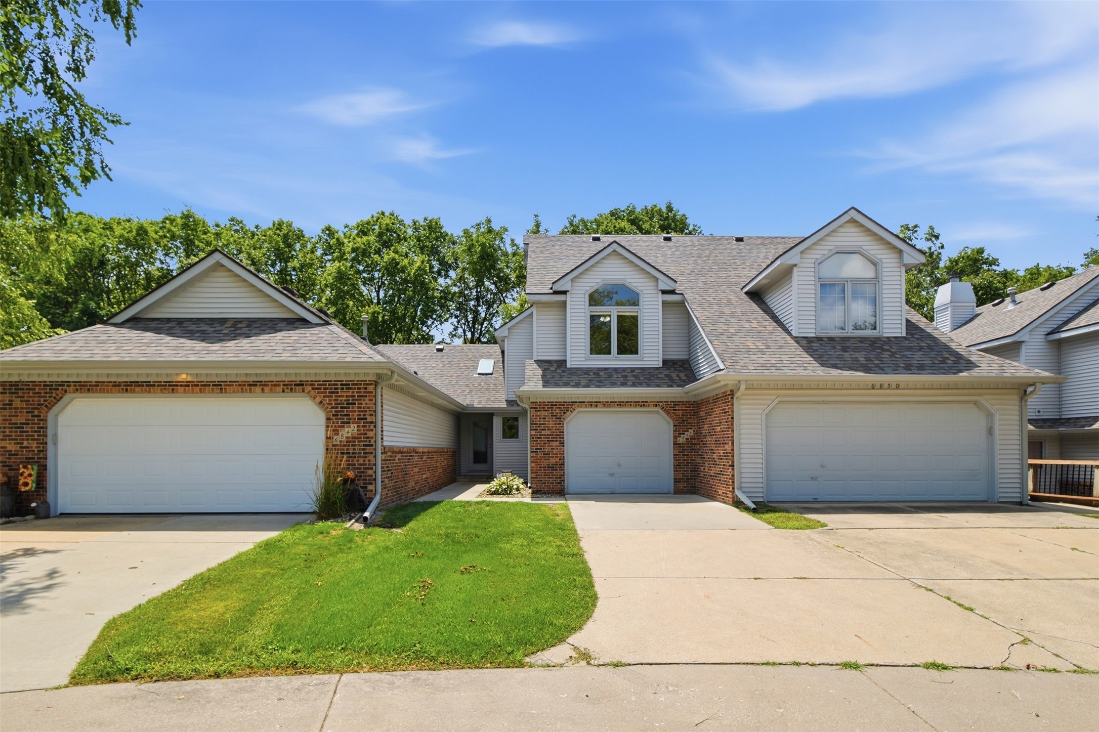 6846 Oakwood Drive — photo