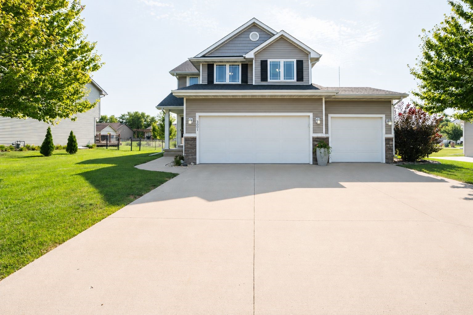 3001 SE Cobblestone Drive — photo