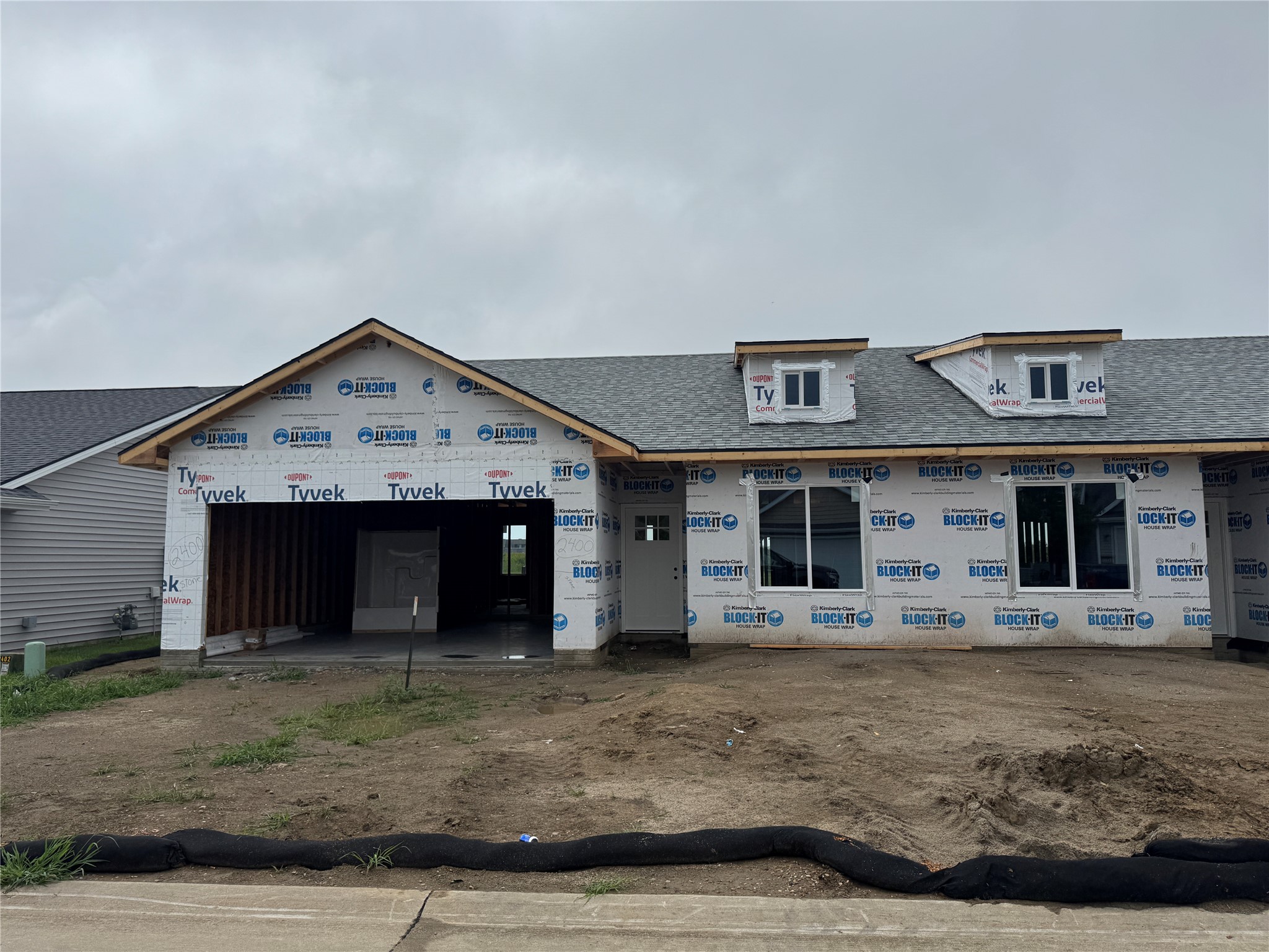 2400 NE 6th Street — photo