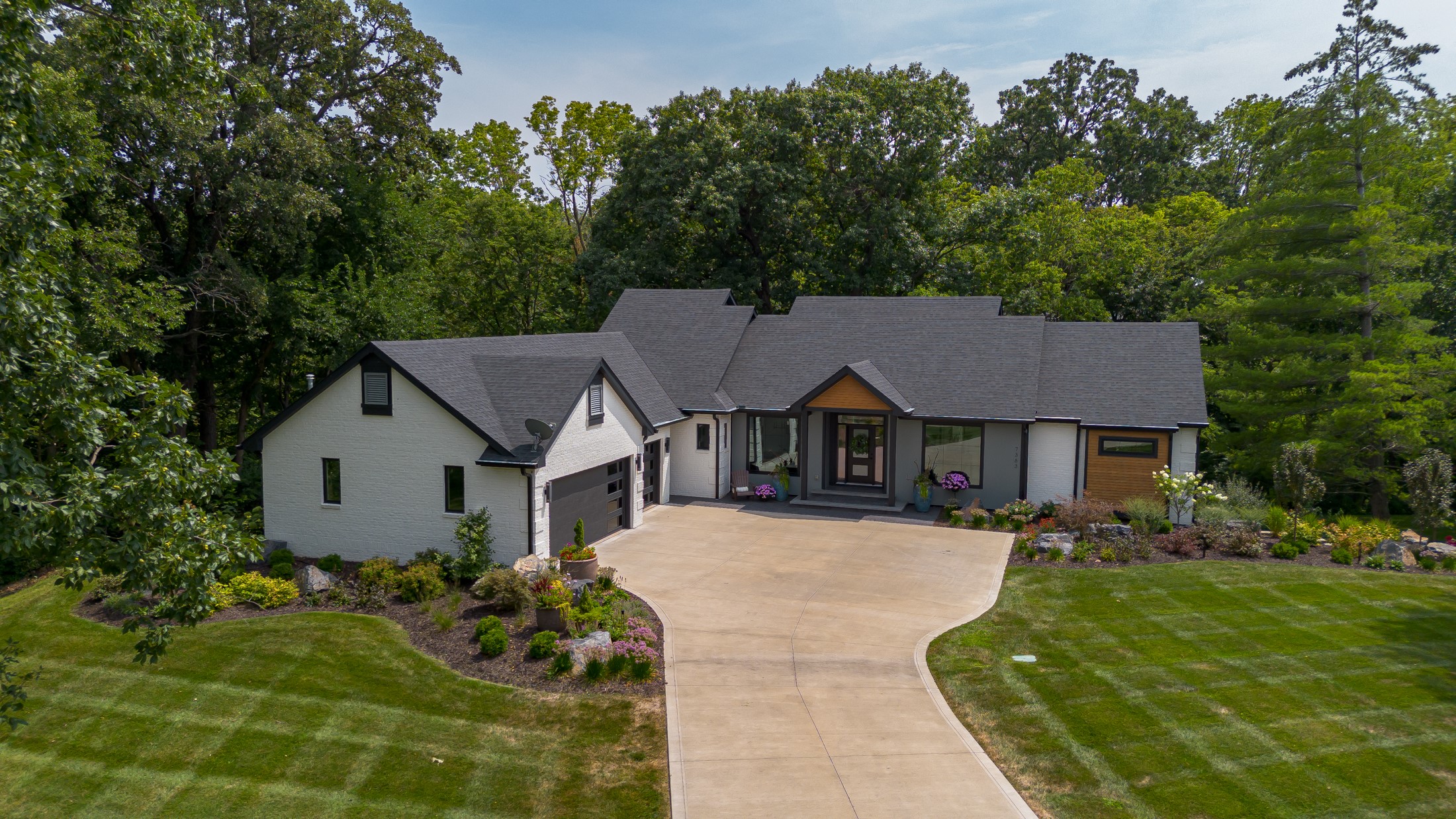 7363 NW Beaver Drive — photo