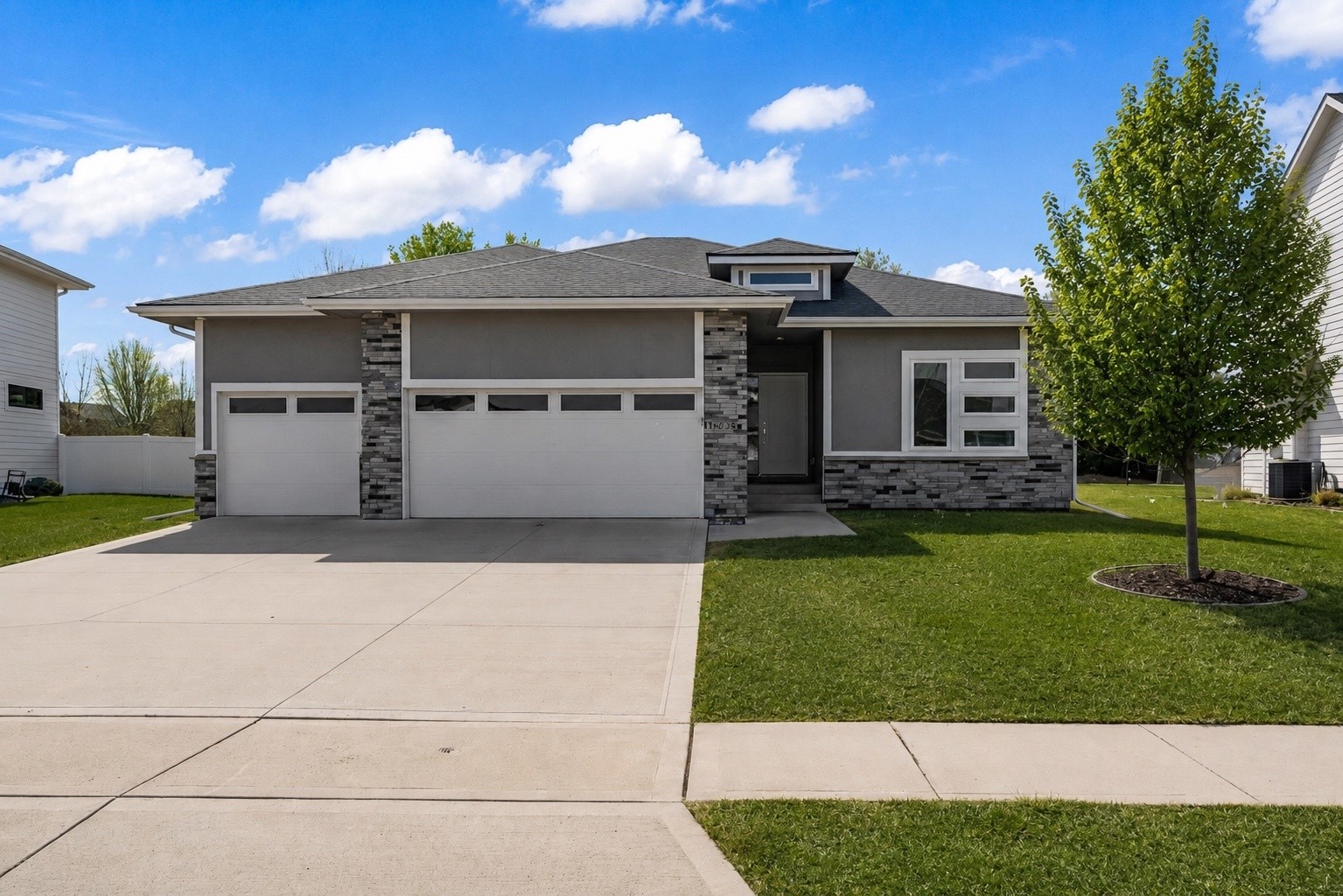 16734 Maple Street — photo