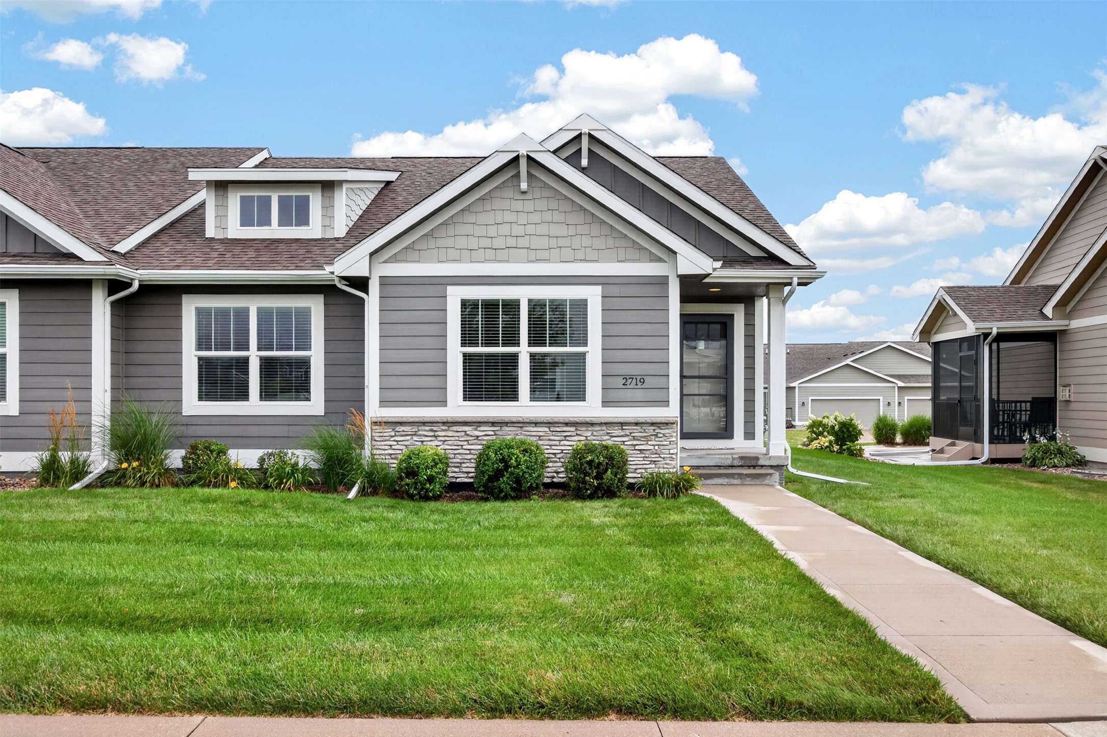 2719 SW Prairie Trail Parkway — photo