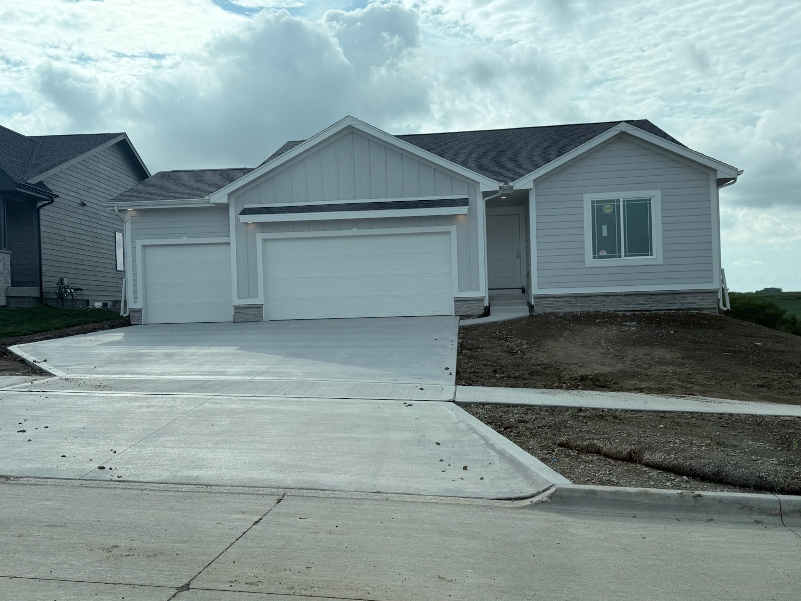 3201 Marigold Circle — photo