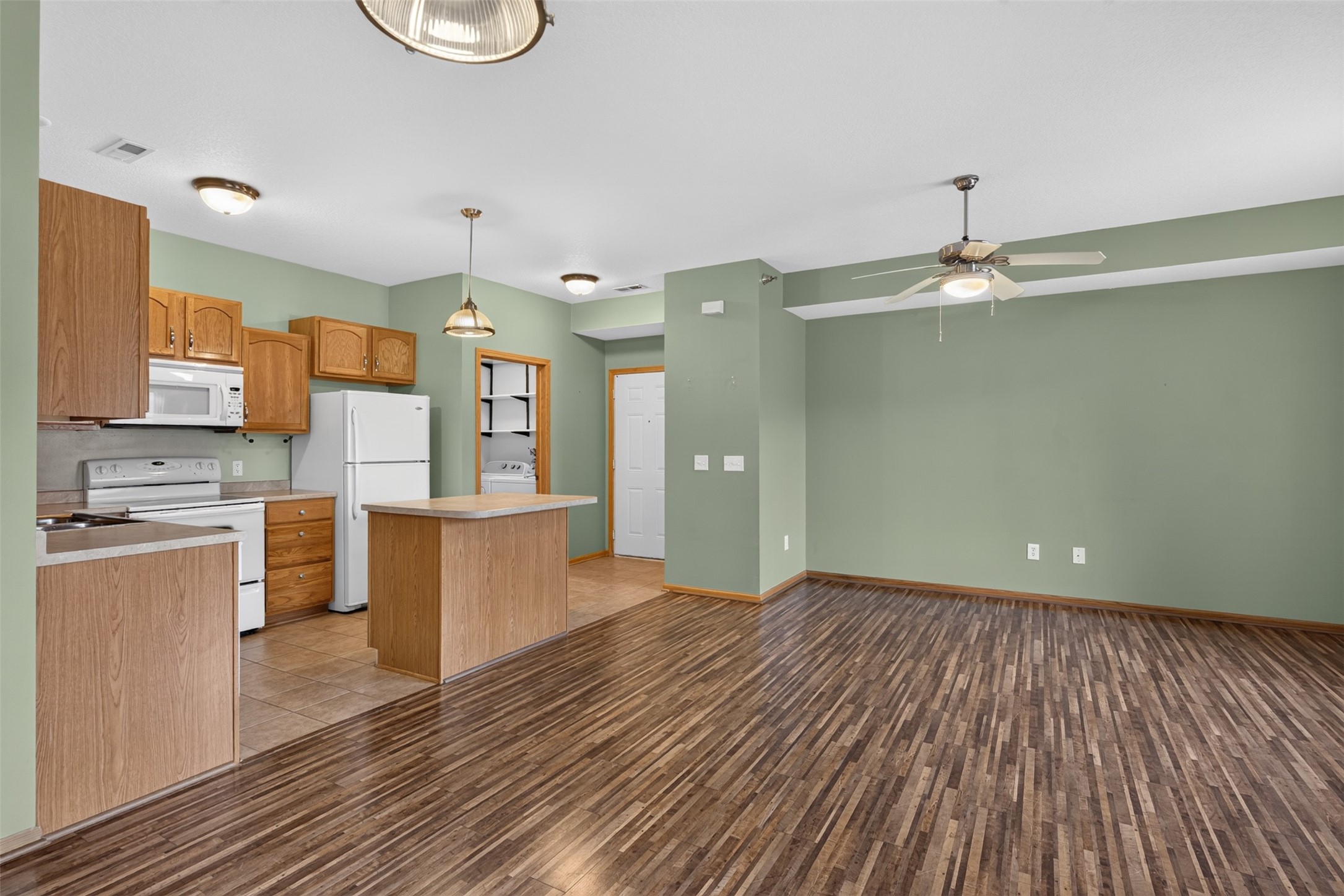 10335 Norfolk Drive 13 — photo